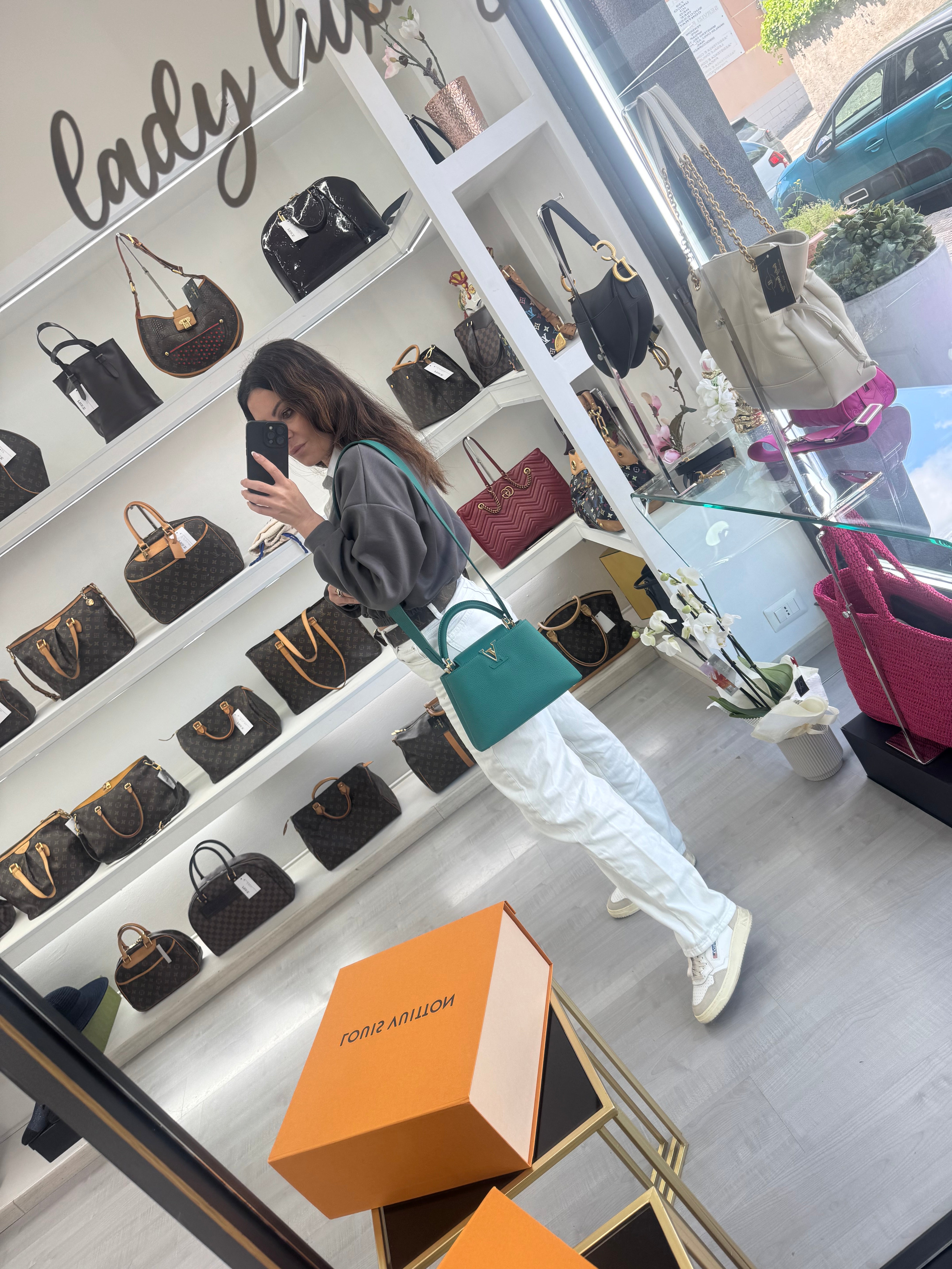 LOUIS VUITTON CAPUCINES BB
