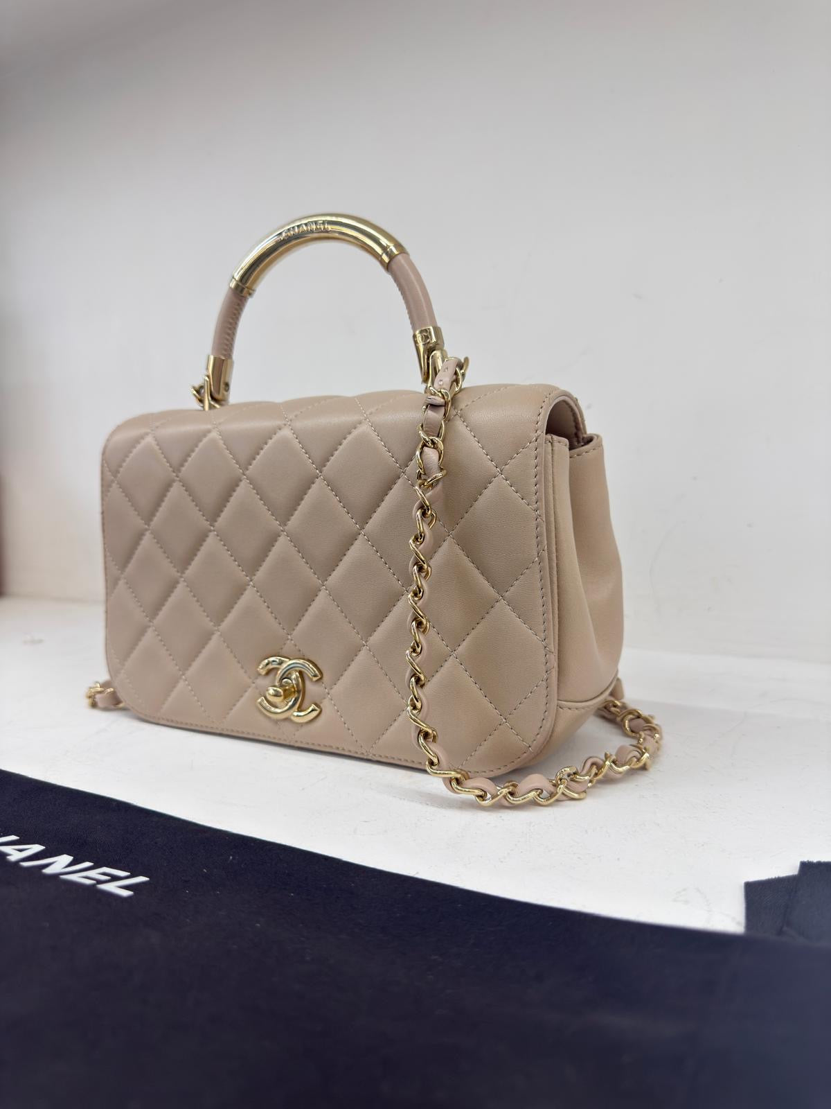 CHANEL CARRY CHIC TOP HANDLE FLAP
