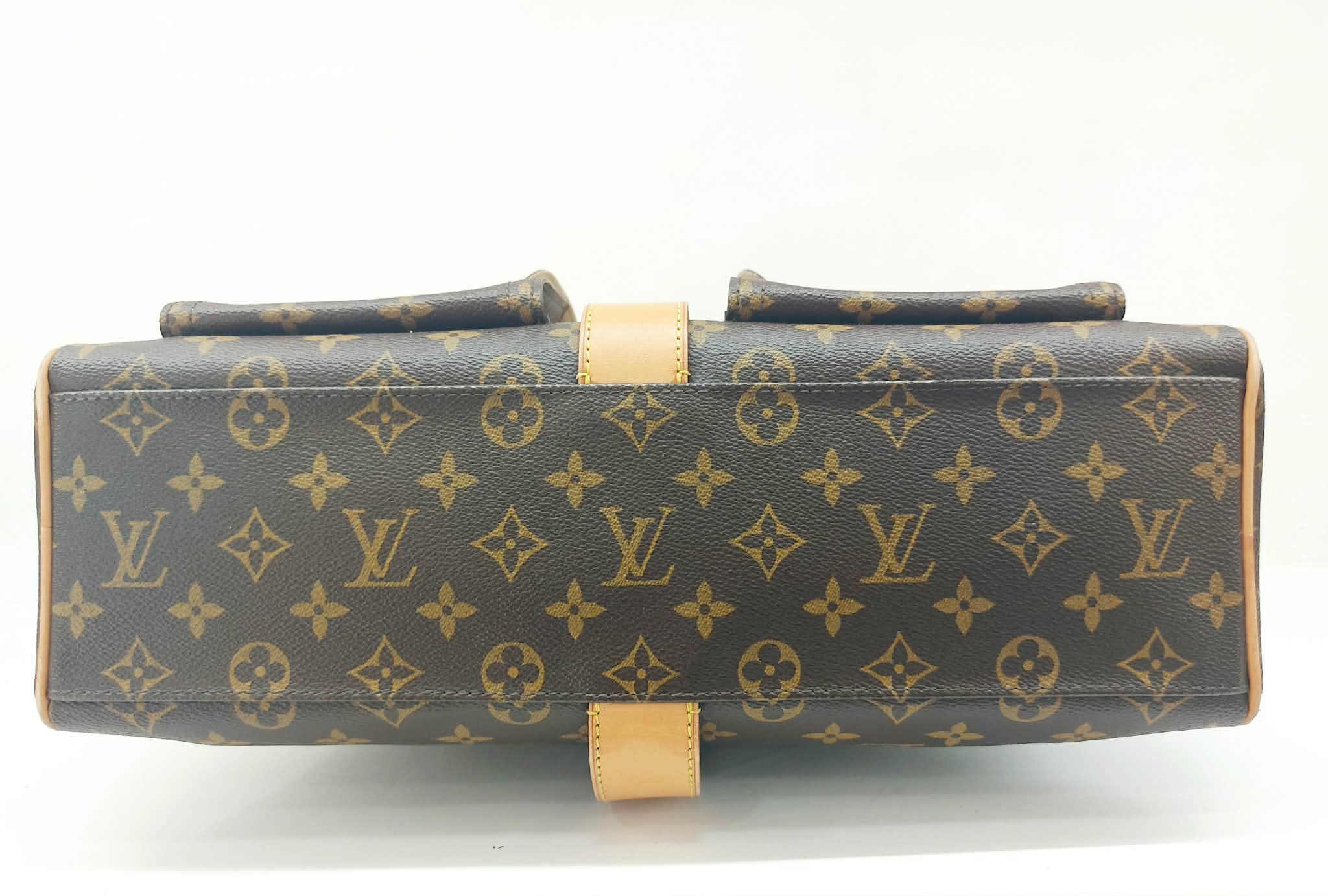 LOUIS VUITTON MANHATTAN GM