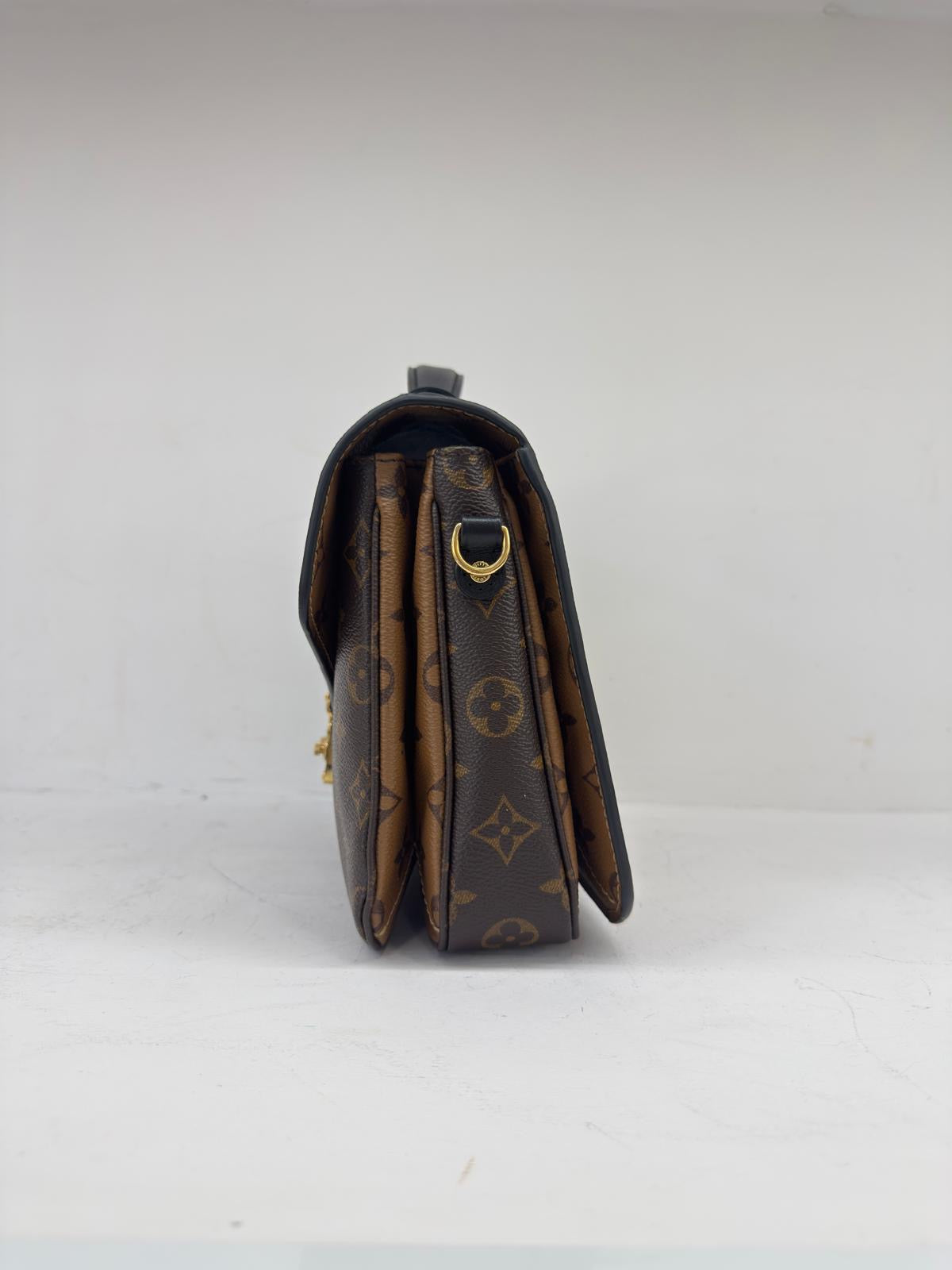 LOUIS VUITTON METIS REVERSE.