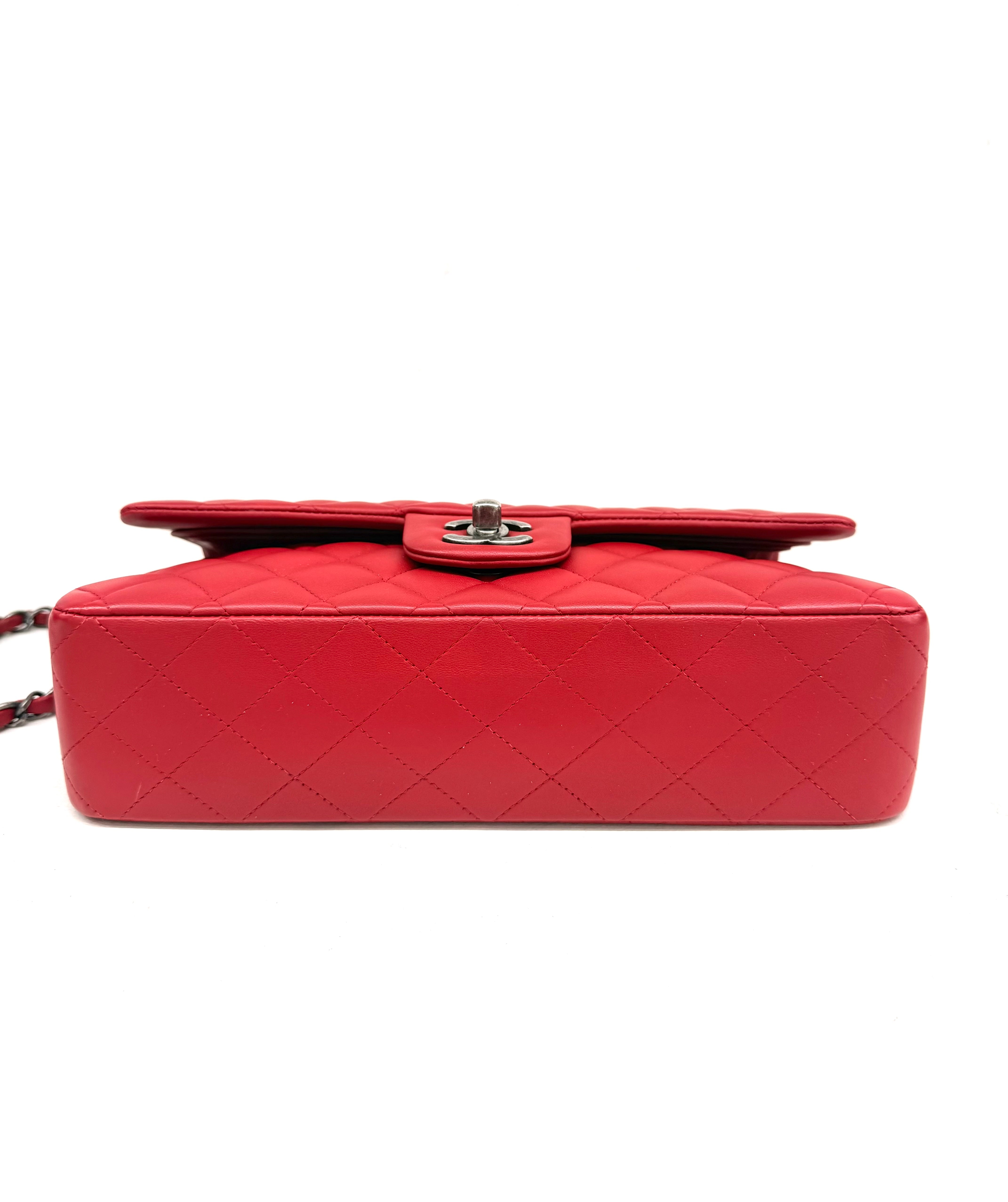 CHANEL TIMELESS CLASSIC RED