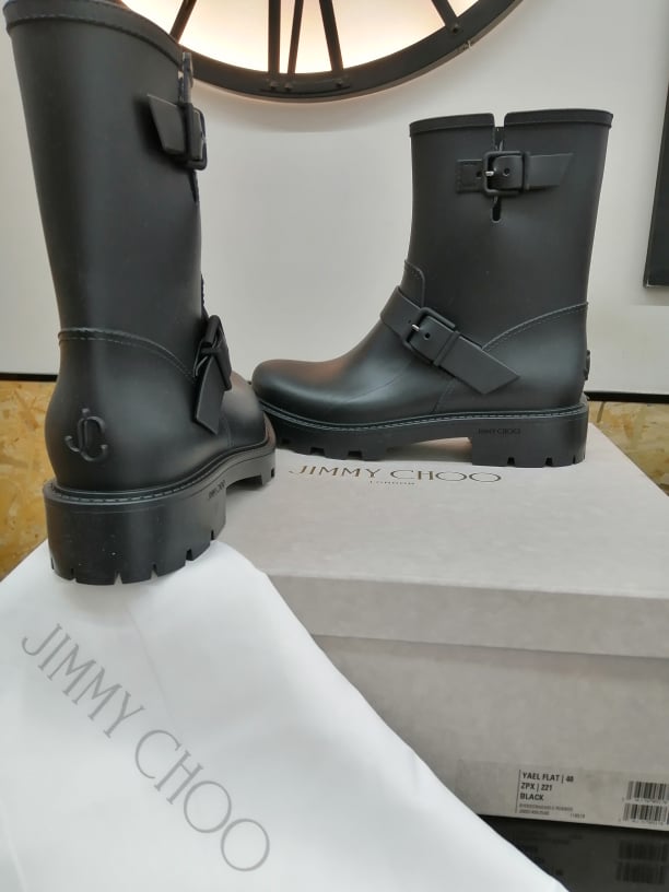 JIMMY CHOO Stivaletti Yael in gomma n40