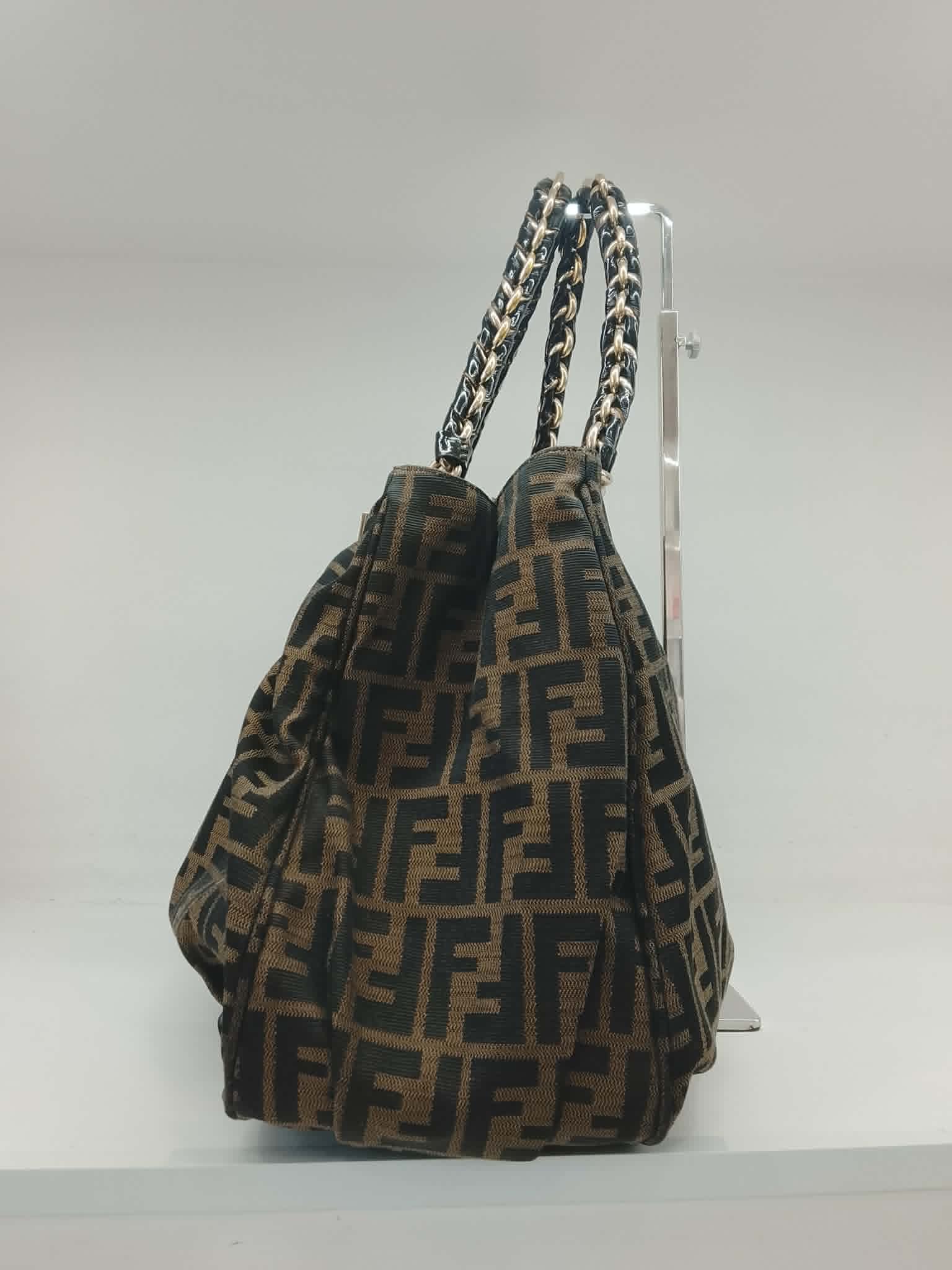 FENDI SHOPPER MIA