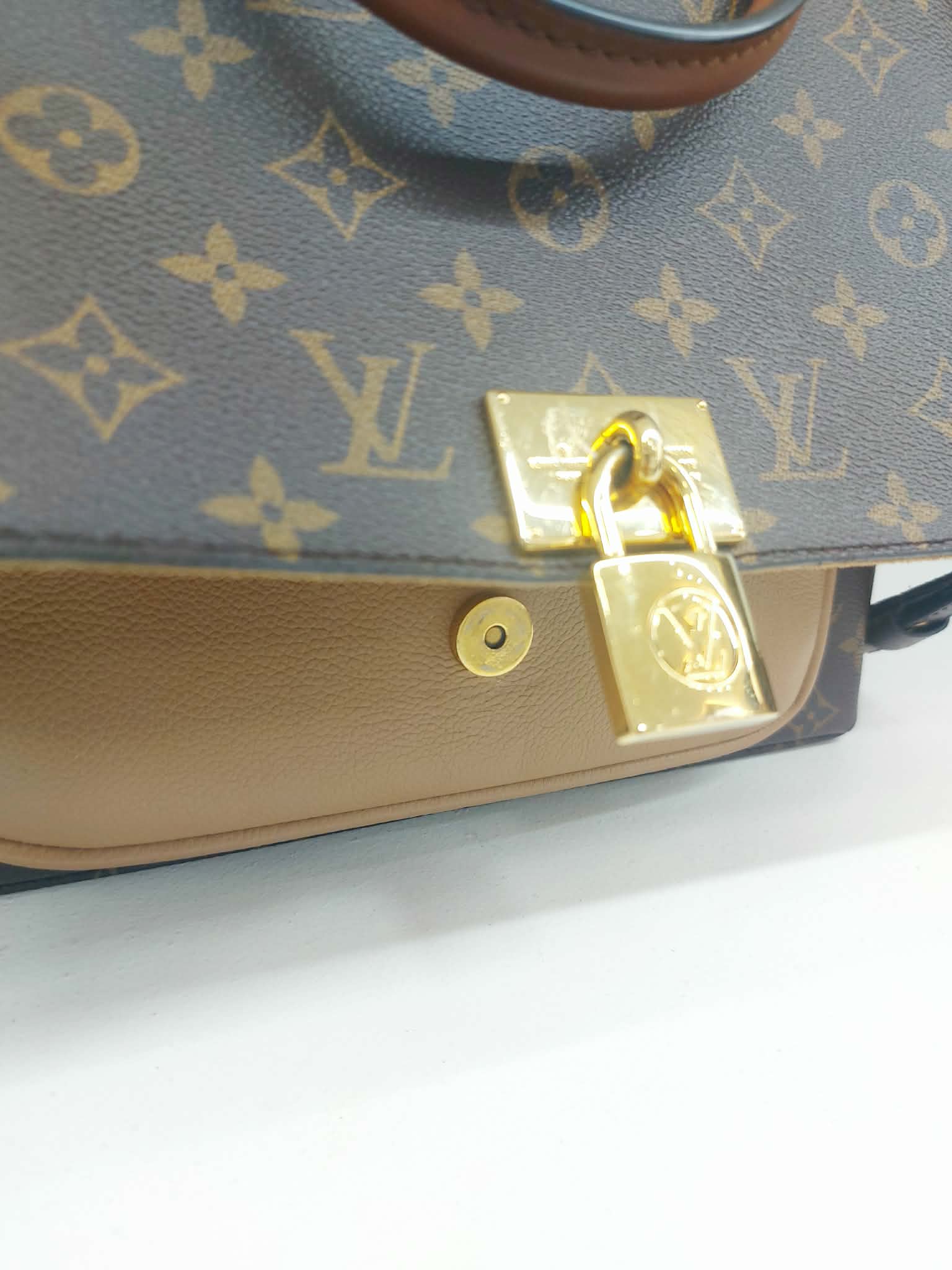 LOUIS VUITTON MARIGNAN