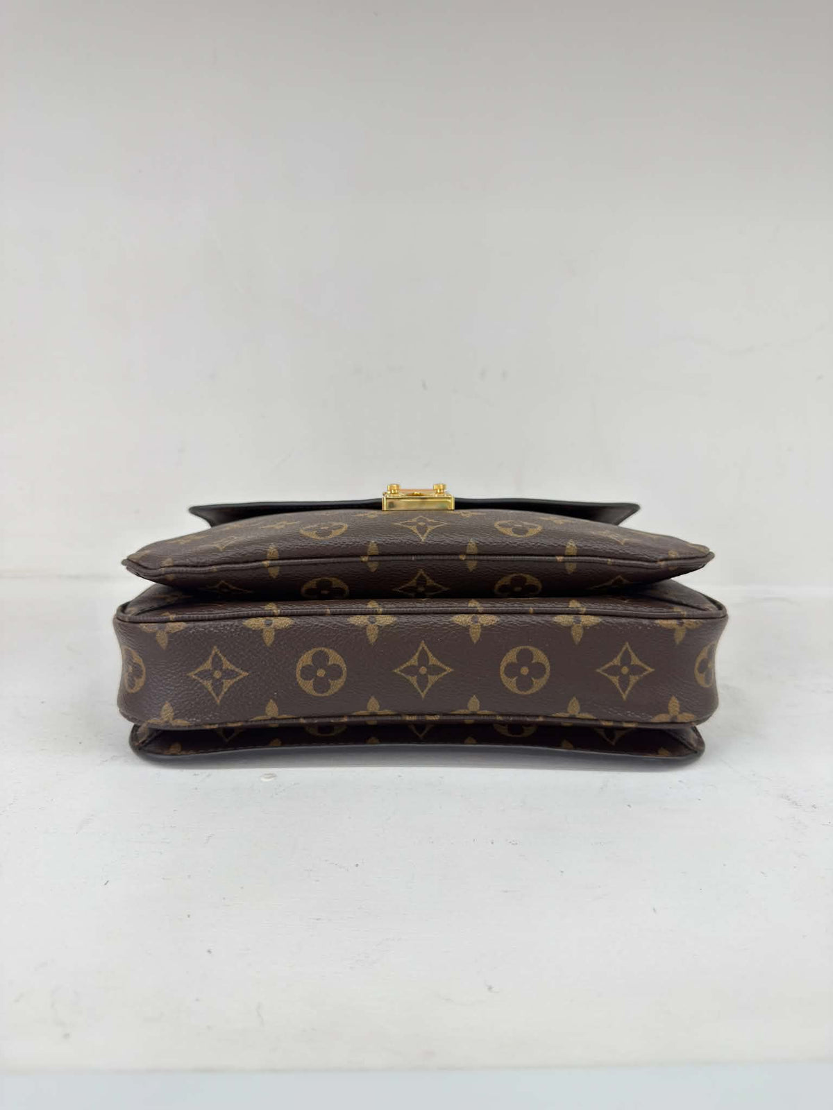 LOUIS VUITTON METIS MONOGRAM.