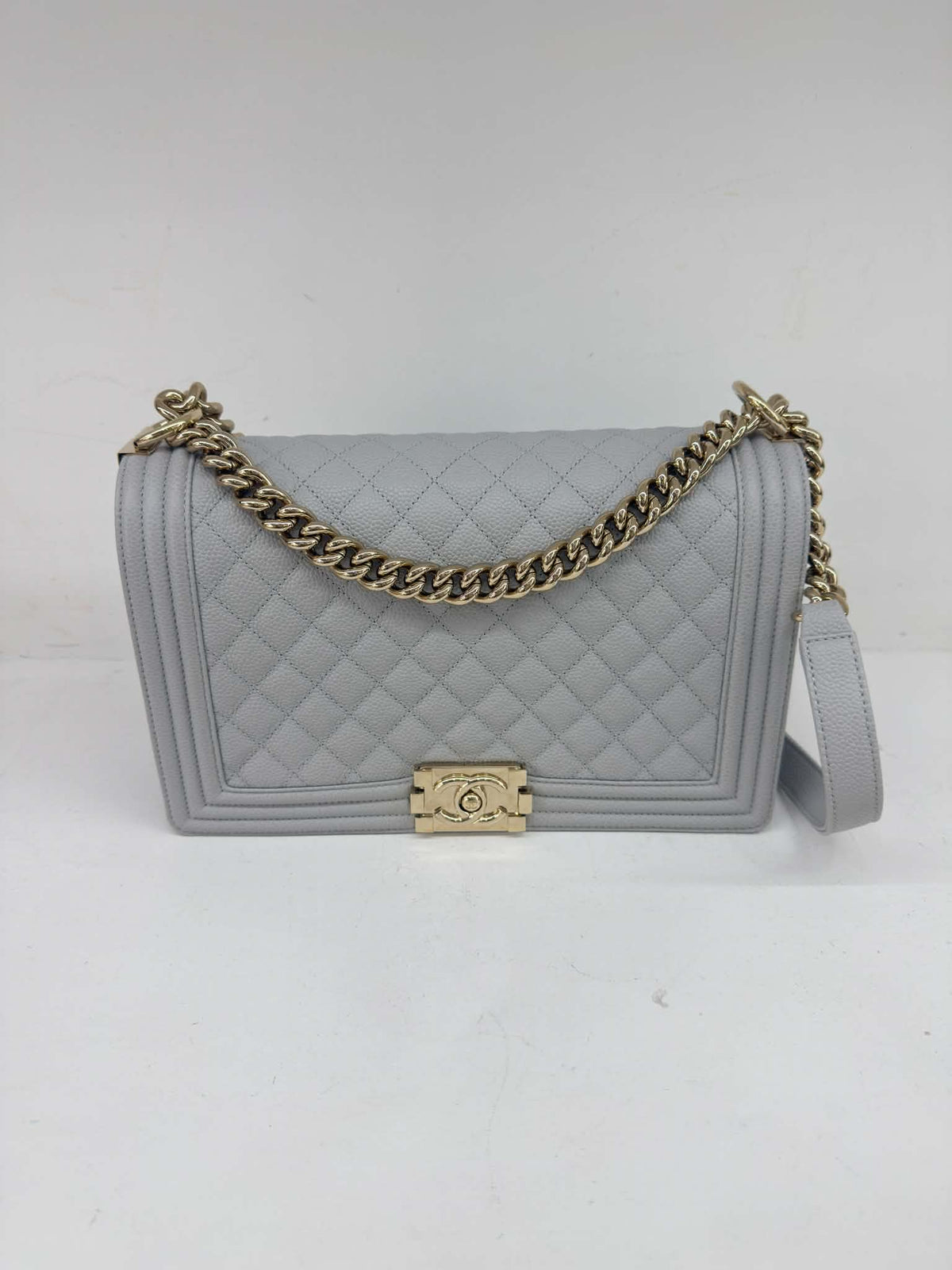 CHANEL BOY MEDIUM