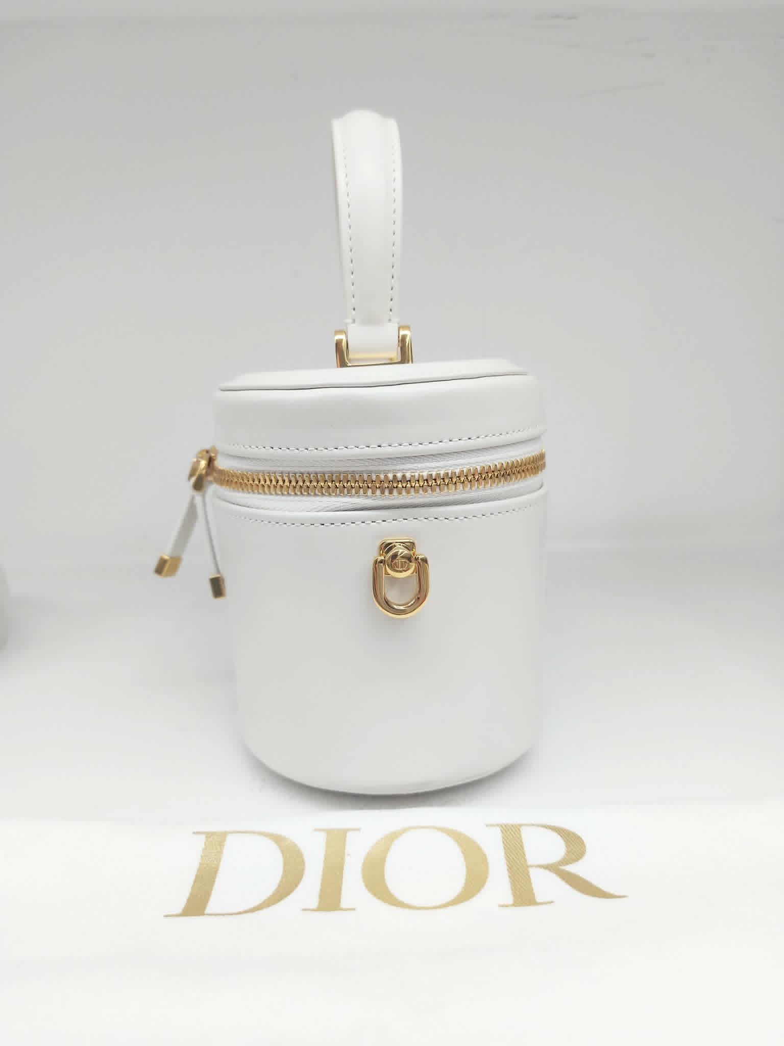 DIOR VANITY