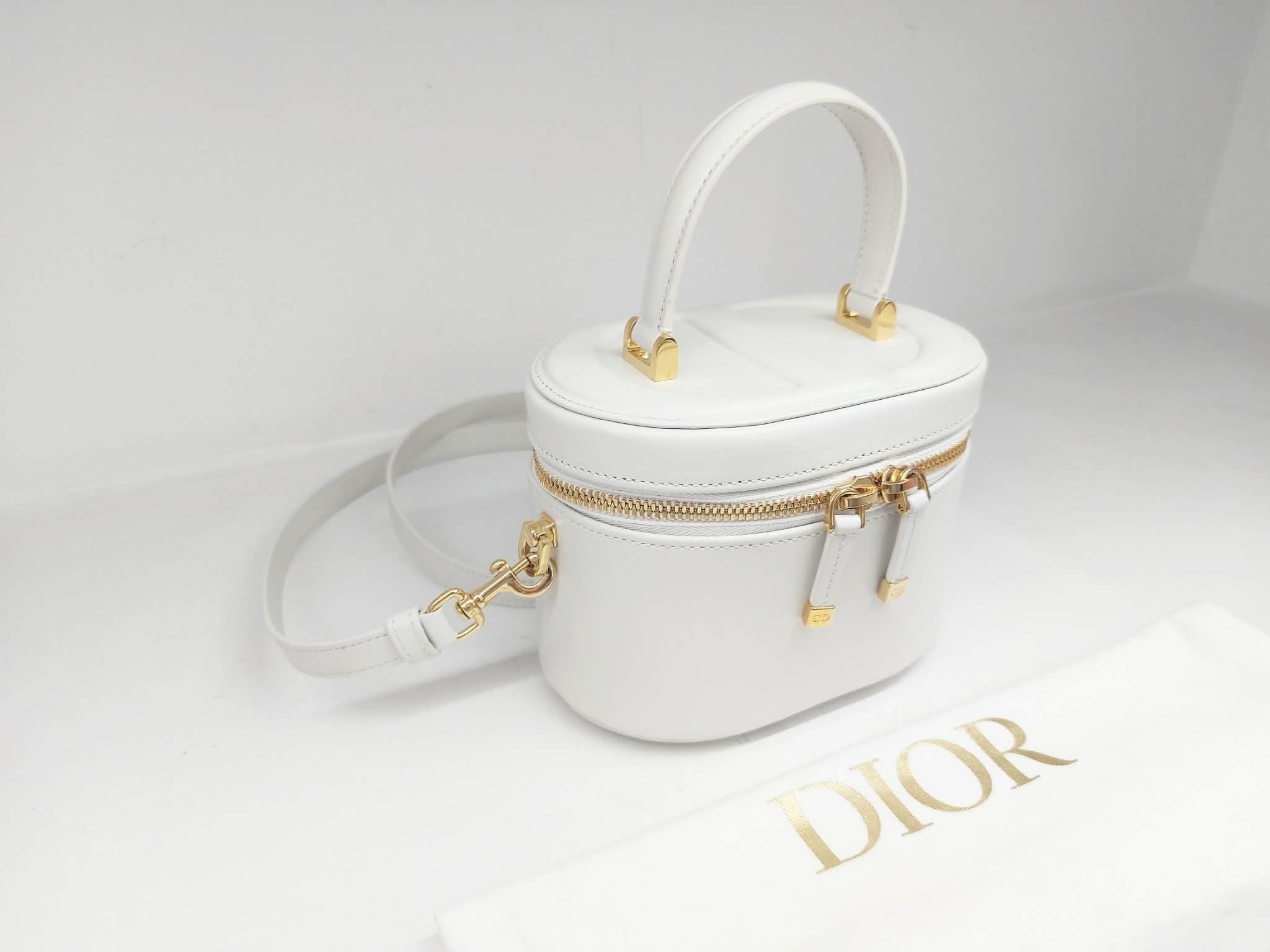 DIOR VANITY