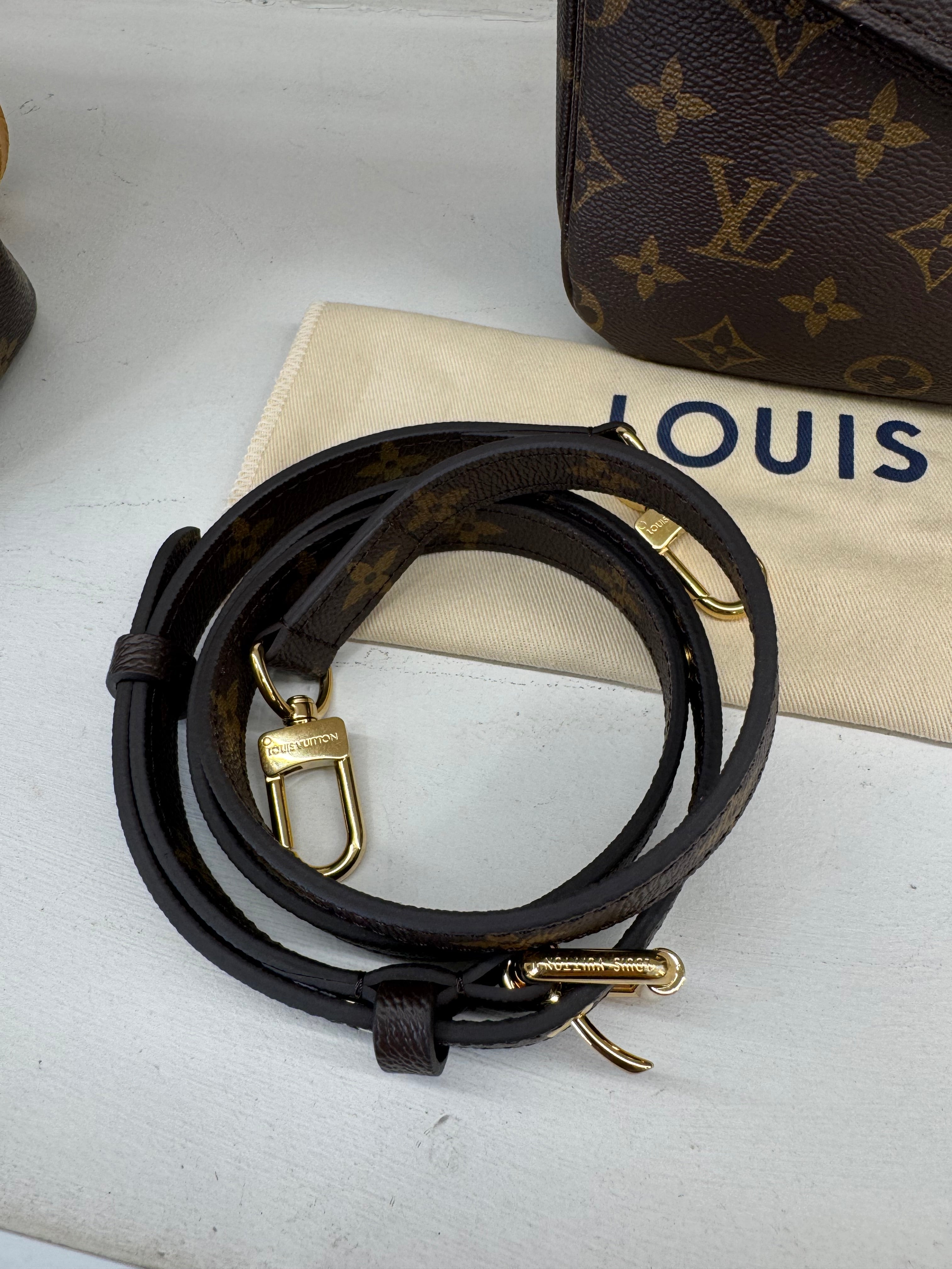LOUIS VUITTON METIS