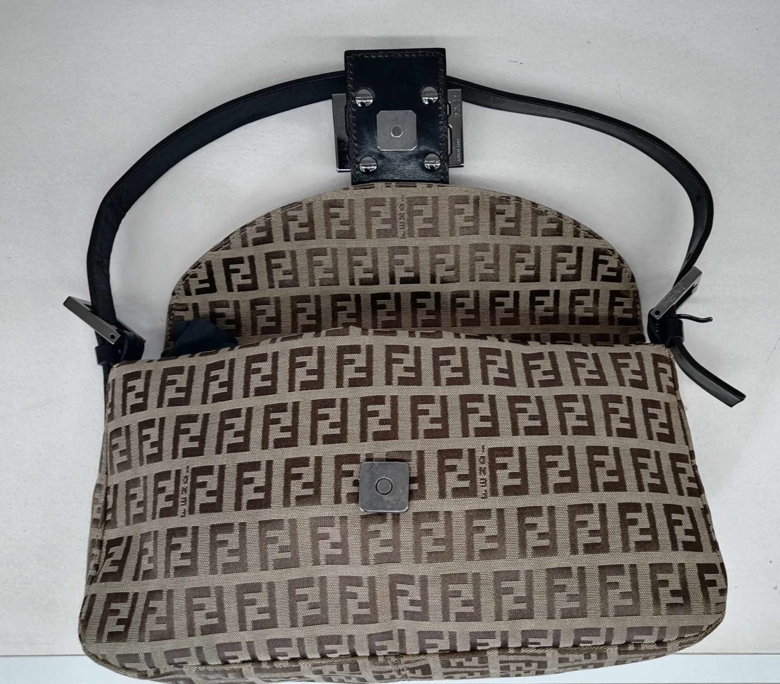 Fendi Mamma Baguette Zucchino
