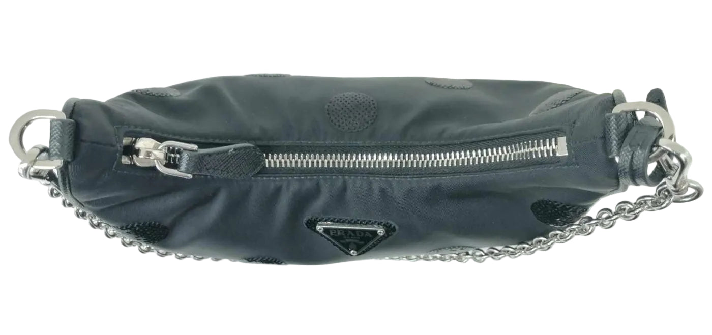 Prada Re-Edition 2005 in Nylon