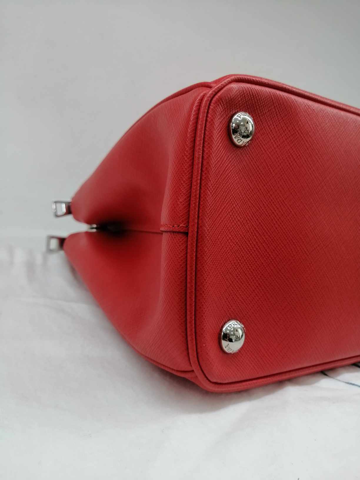 Prada Galleria Medium