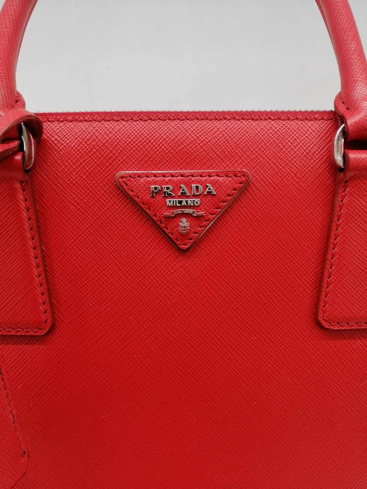 Prada Galleria Medium