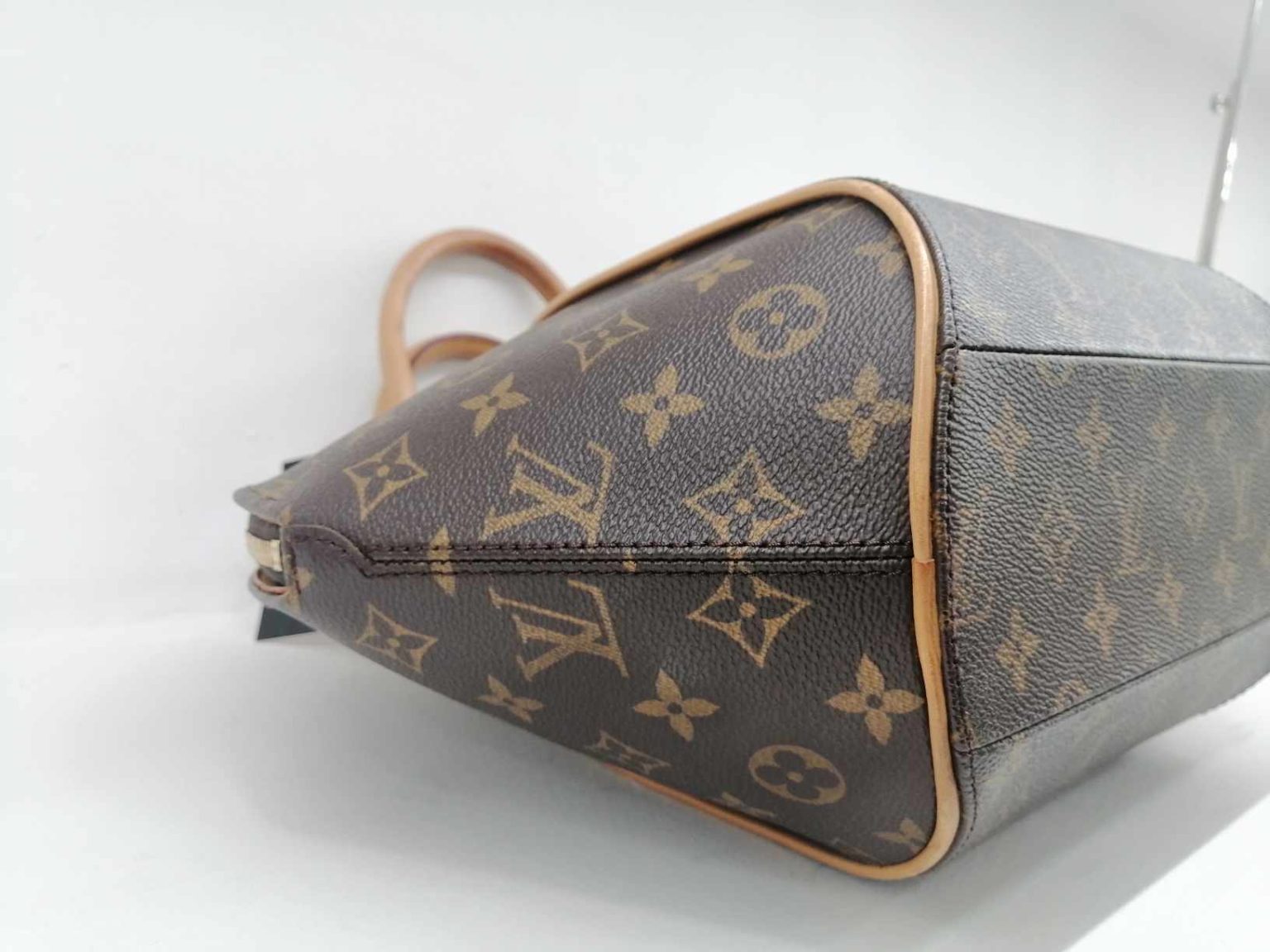 Louis Vuitton Ellipse MM