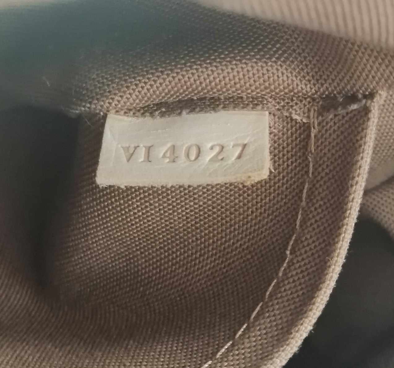 LOUIS VUITTON TIVOLI PM