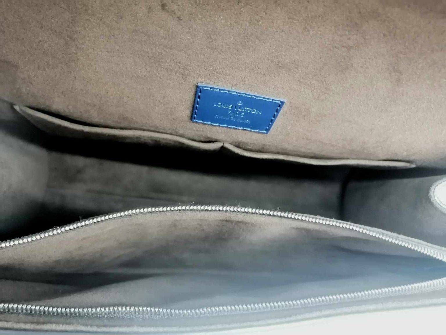 Louis Vuitton Cluny MM Epi