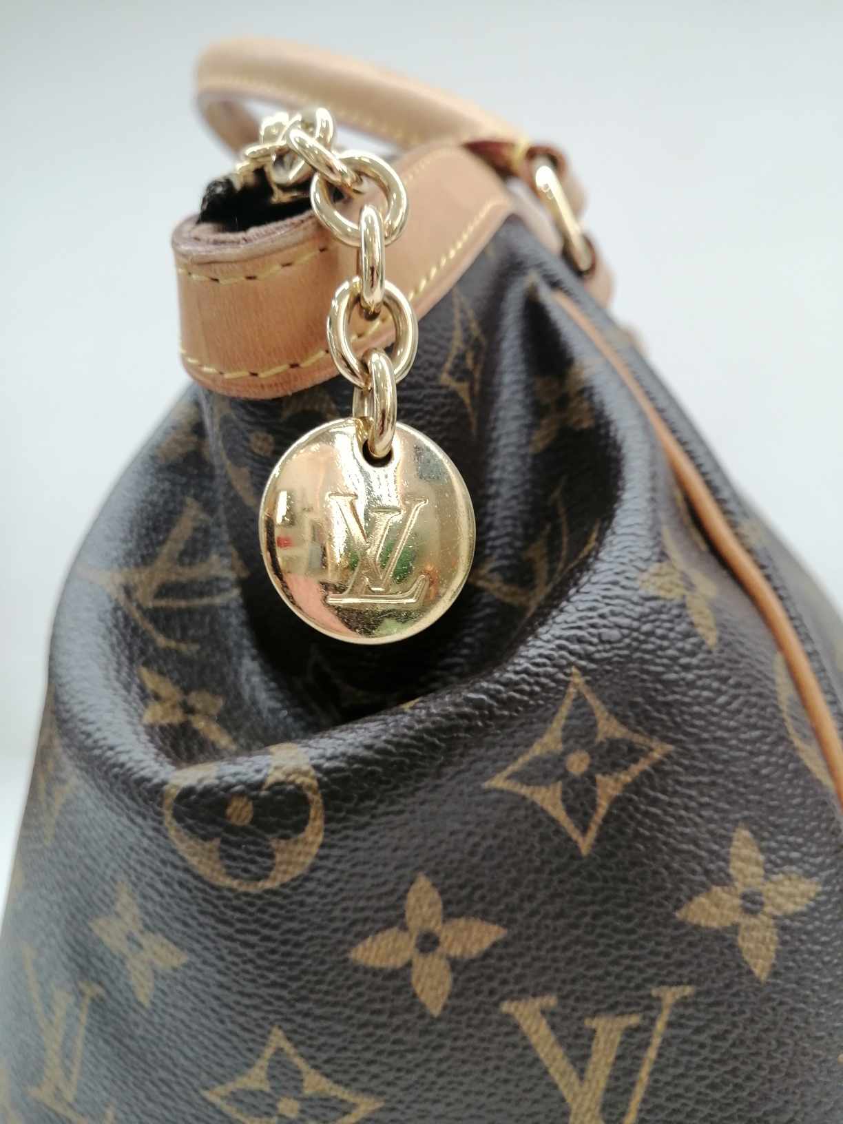 LOUIS VUITTON TIVOLI PM