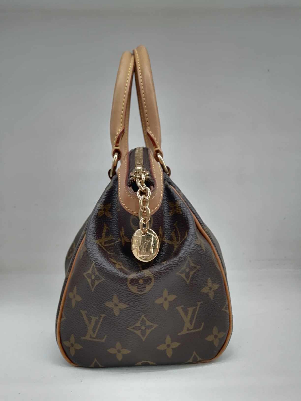 LOUIS VUITTON TIVOLI PM