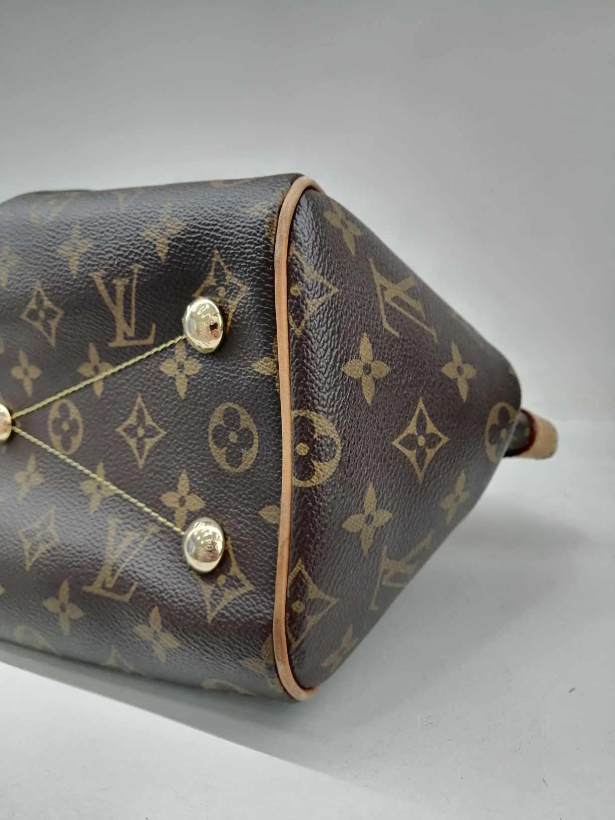 LOUIS VUITTON TIVOLI PM