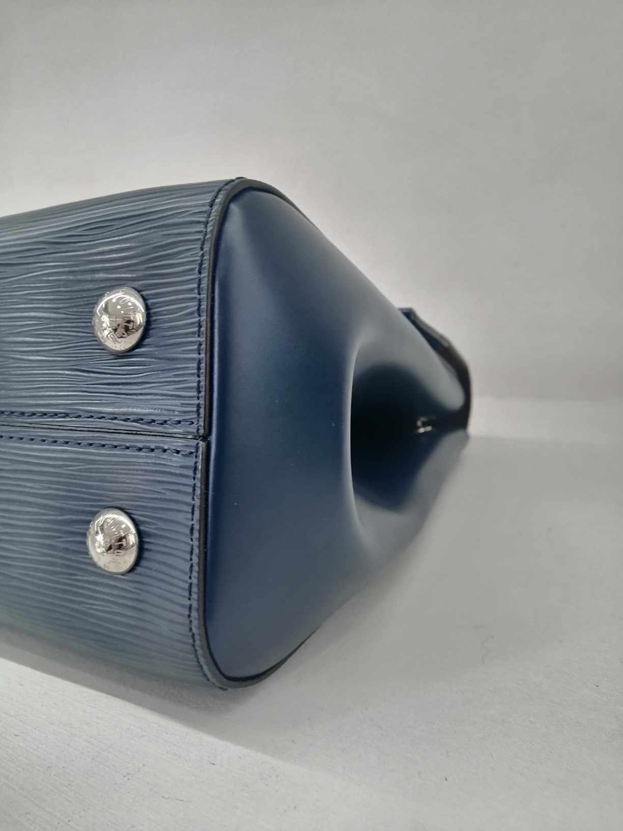 Louis Vuitton Cluny MM Epi