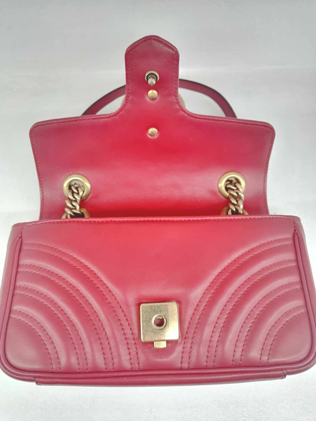Gucci Marmont GG 22