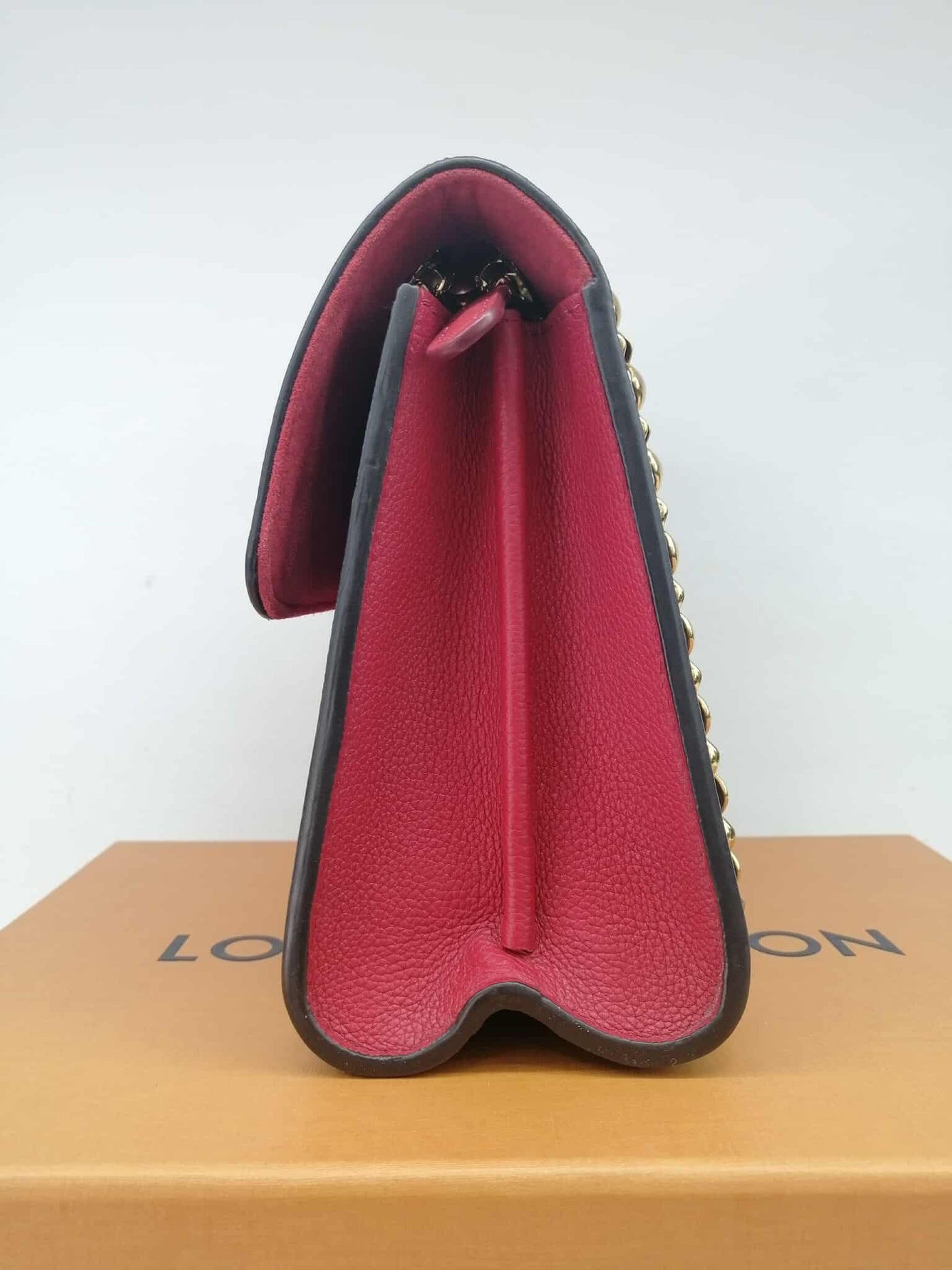 LOUIS VUITTON VICTOIRE R.