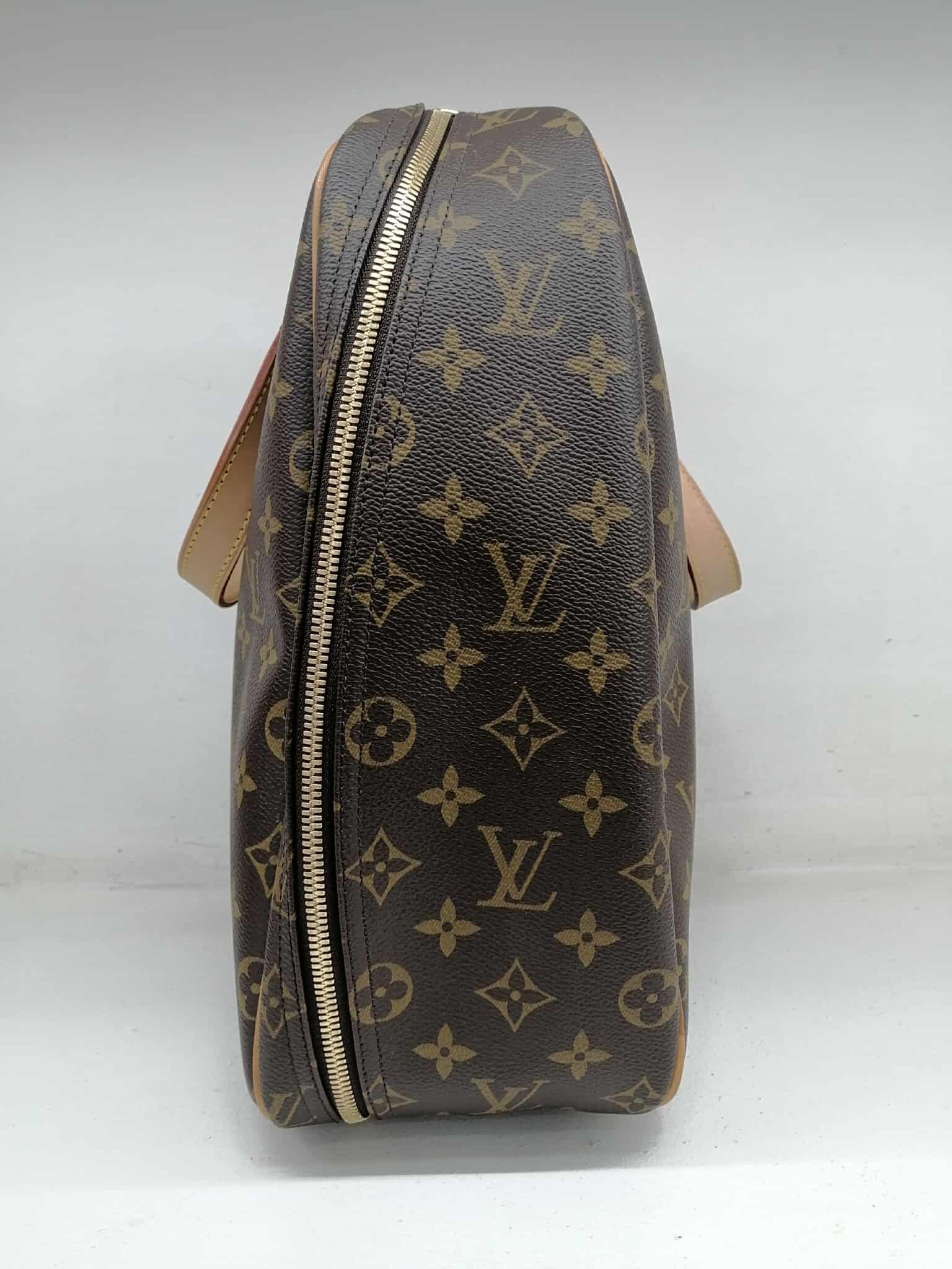 Louis Vuitton Excursion
