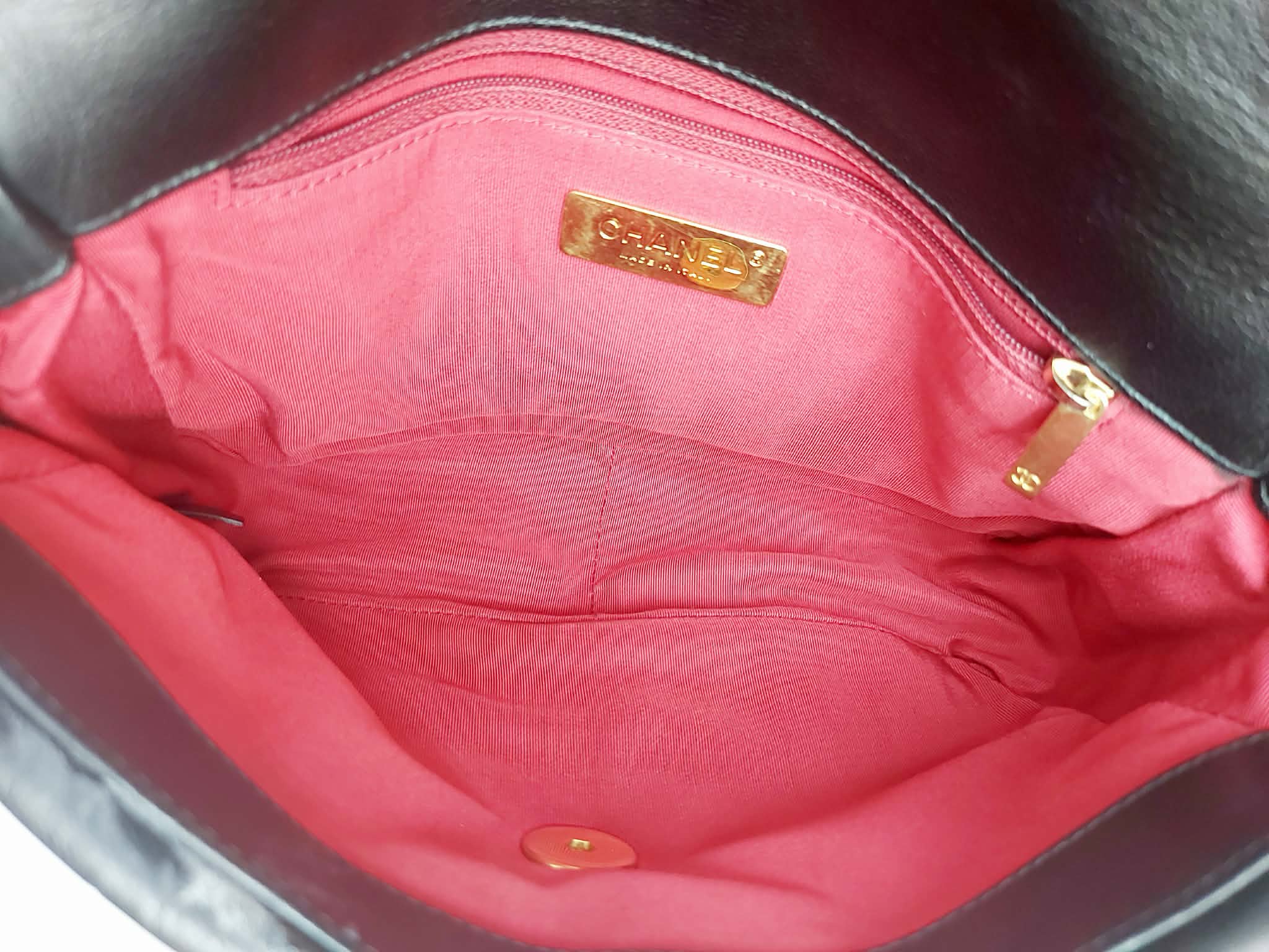 CHANEL 19 NERA