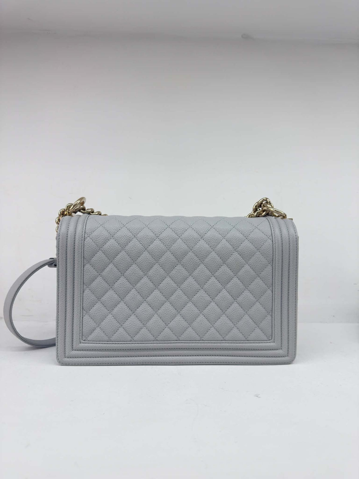 CHANEL BOY MEDIUM