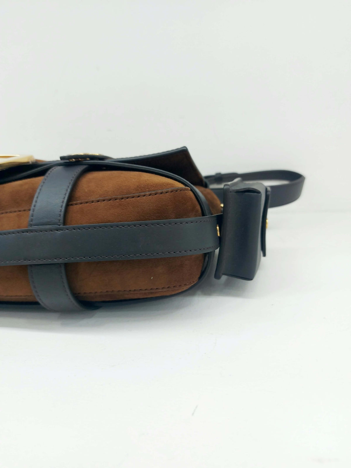 FENDI BAGUETTE CAGE IN SUEDE