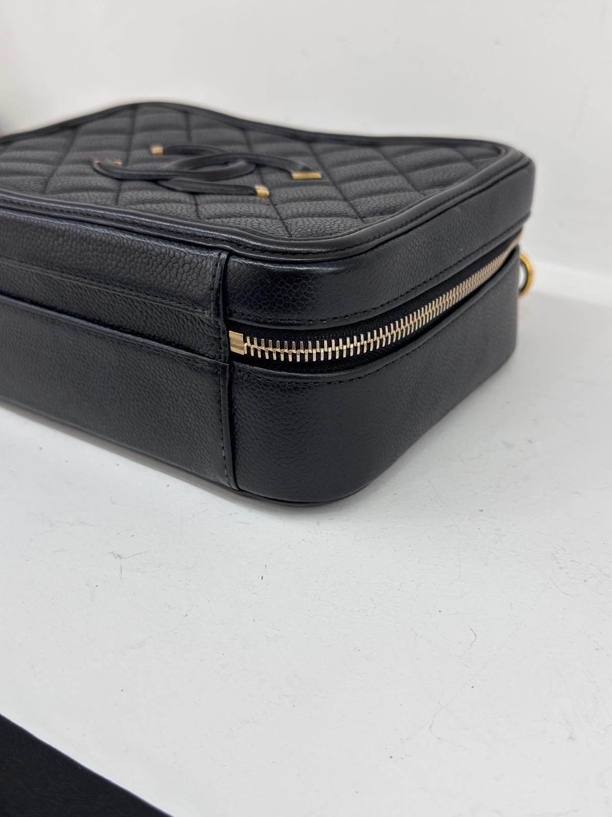 CHANEL VANITY