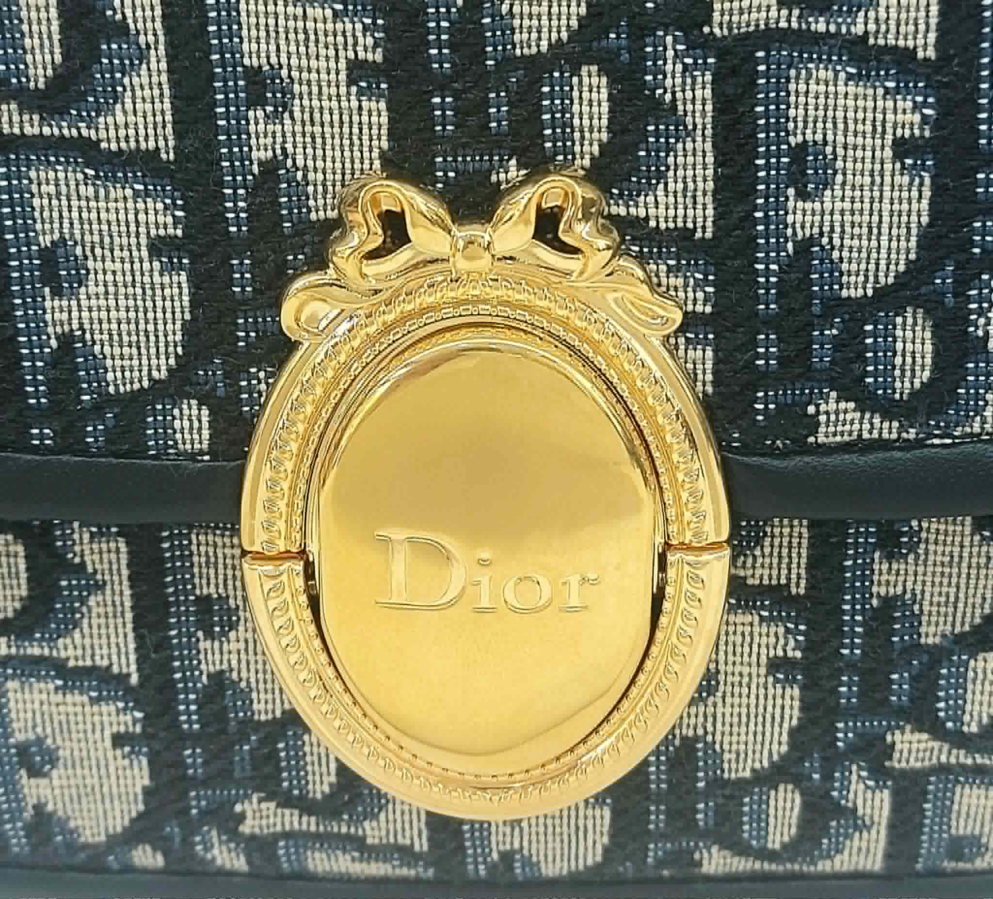 CHRISTIAN DIOR MEDAILLON FLAP BAG SMALL