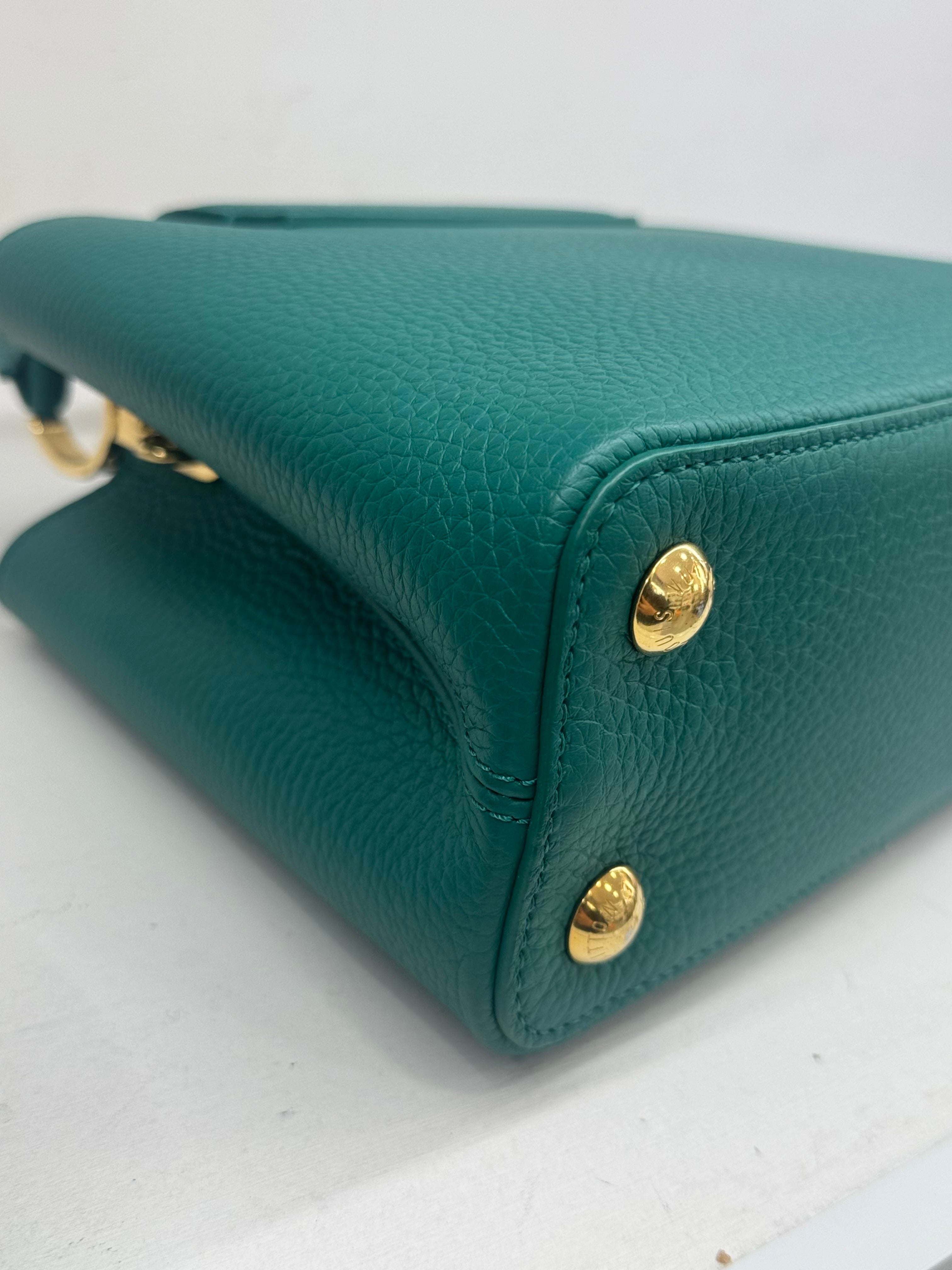 LOUIS VUITTON CAPUCINES BB