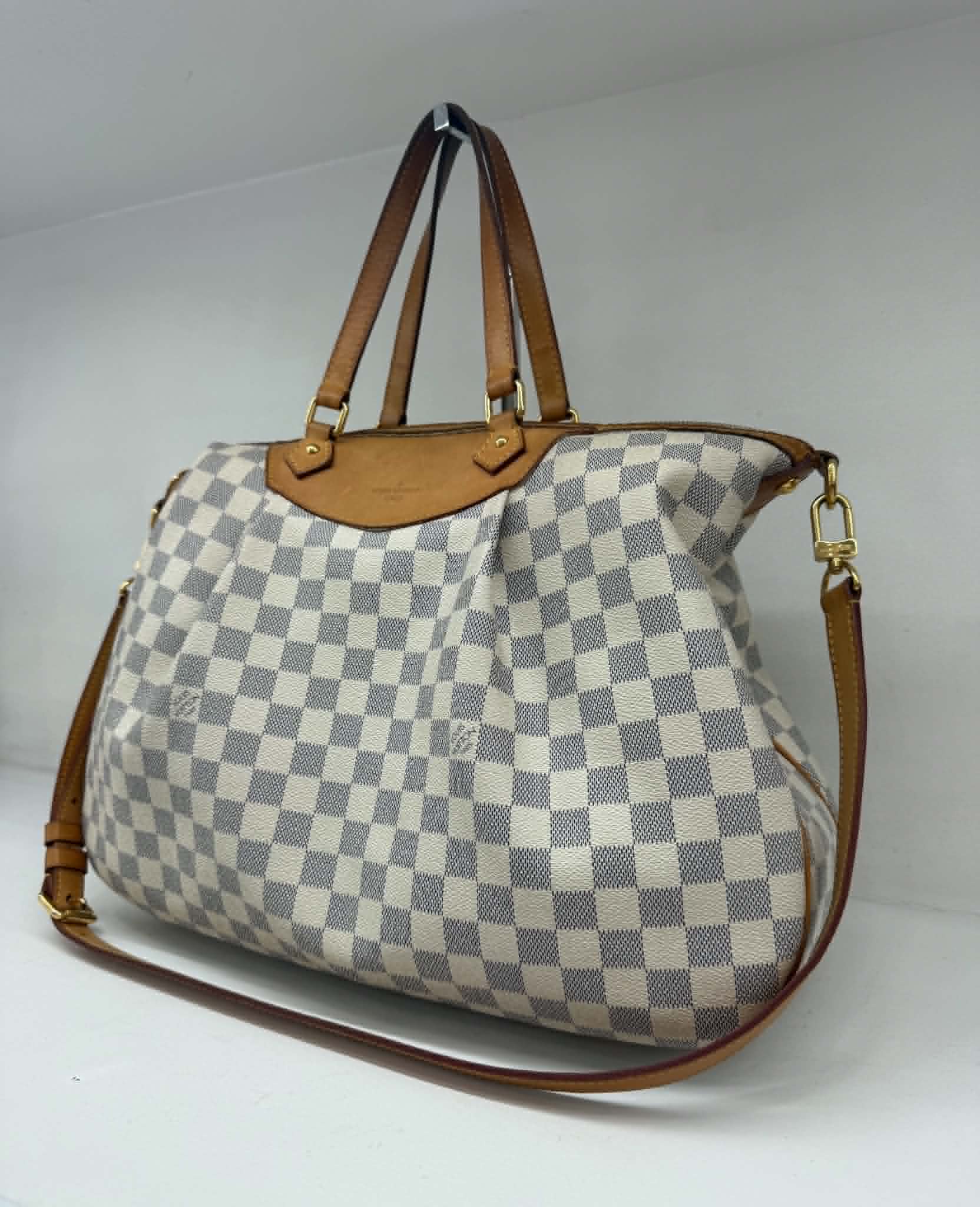 LOUIS VUITTON SIRACUSA
