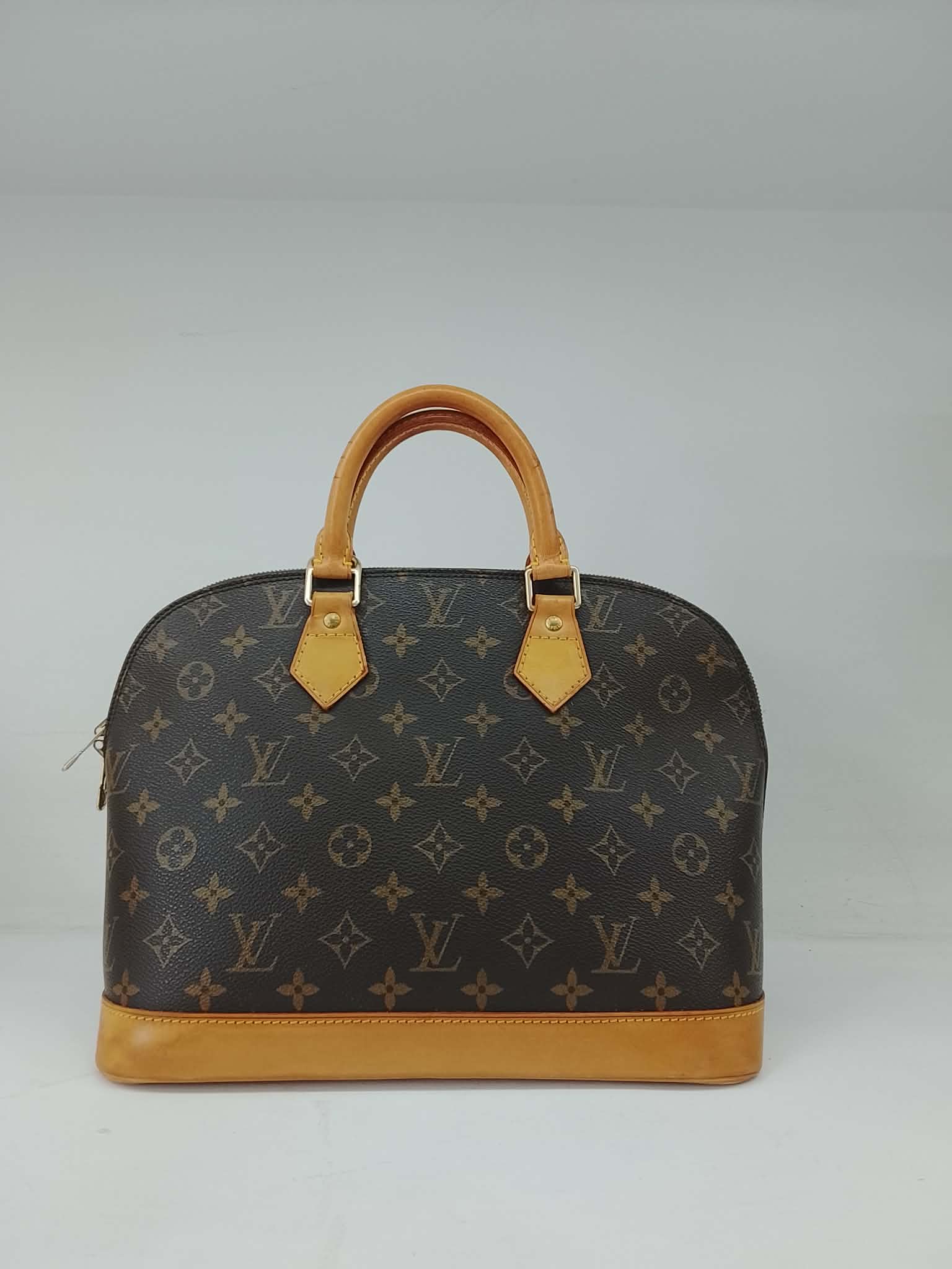LOUIS VUITTON ALMA