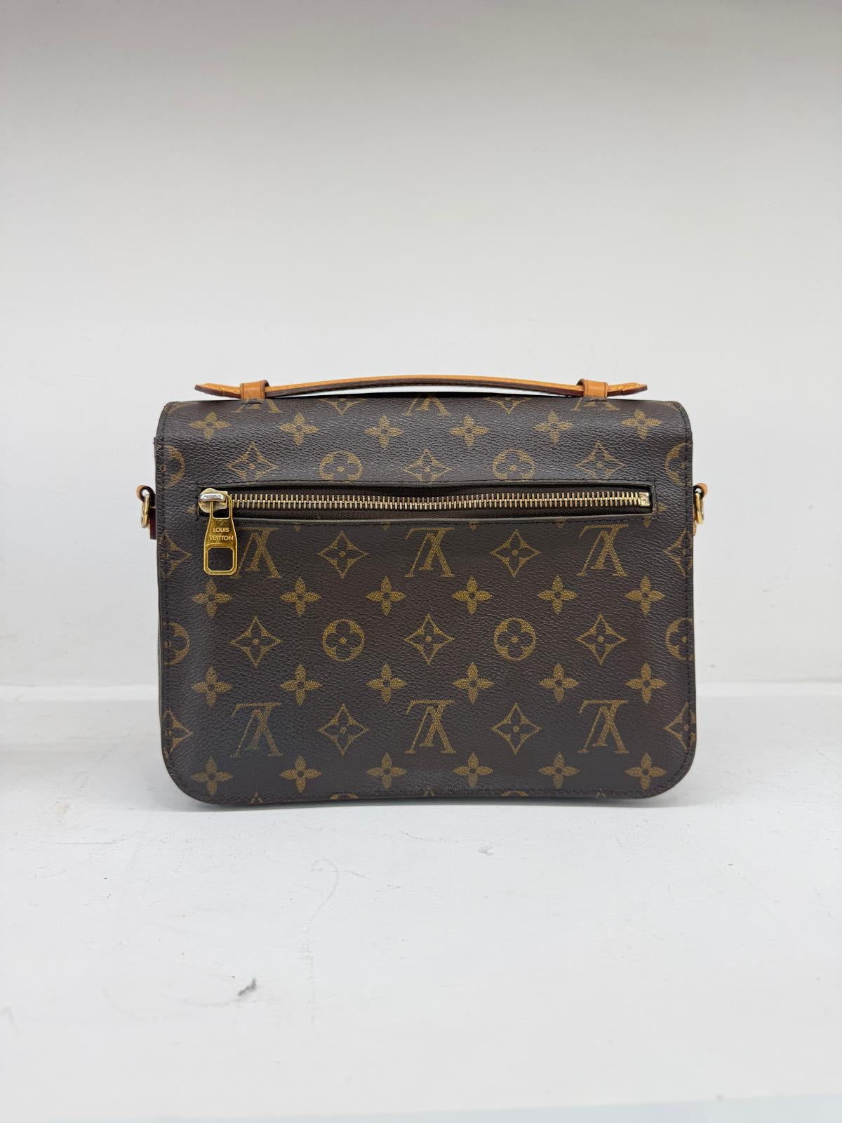 LOUIS VUITTON METIS