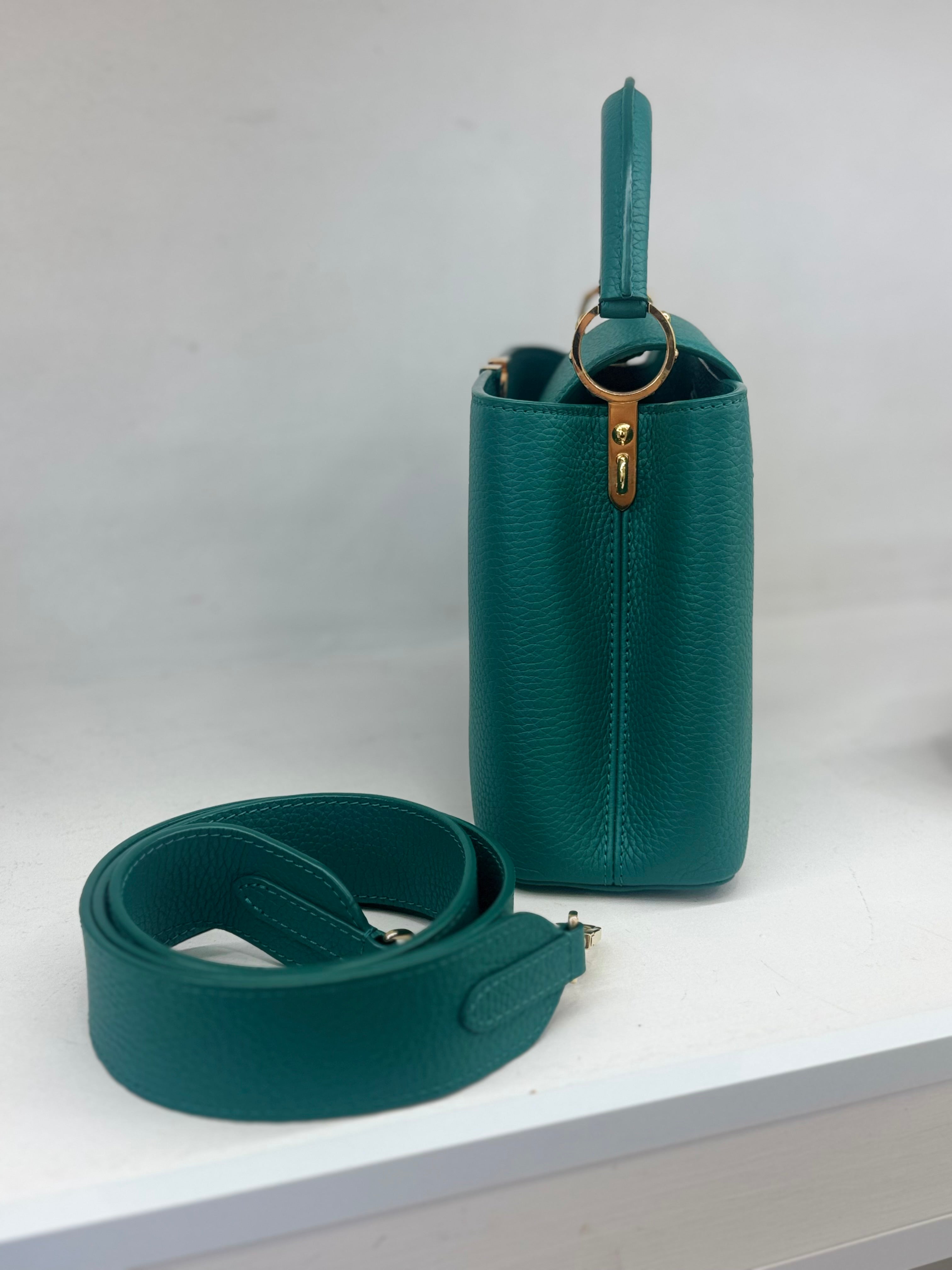 LOUIS VUITTON CAPUCINES BB