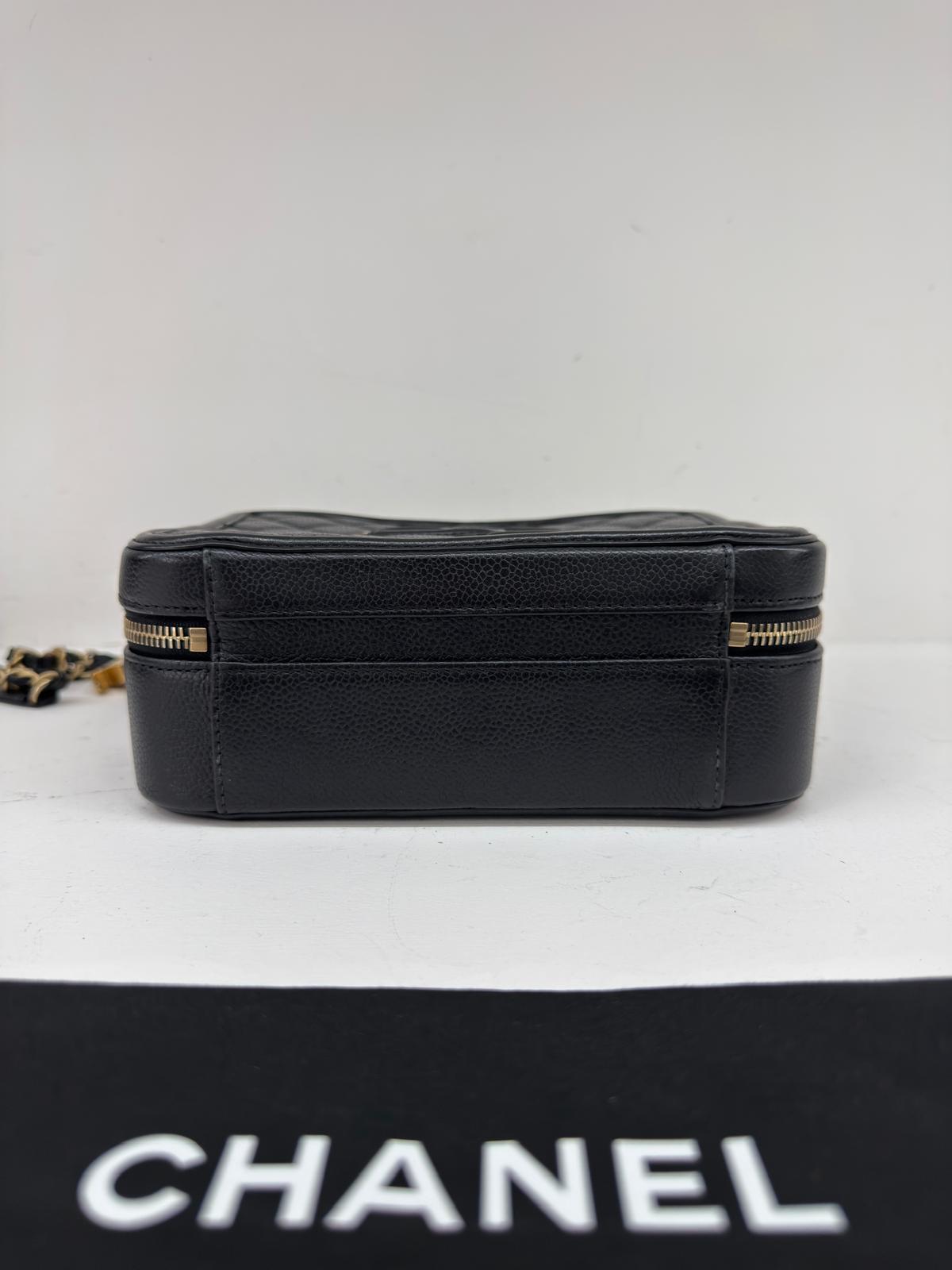 CHANEL VANITY