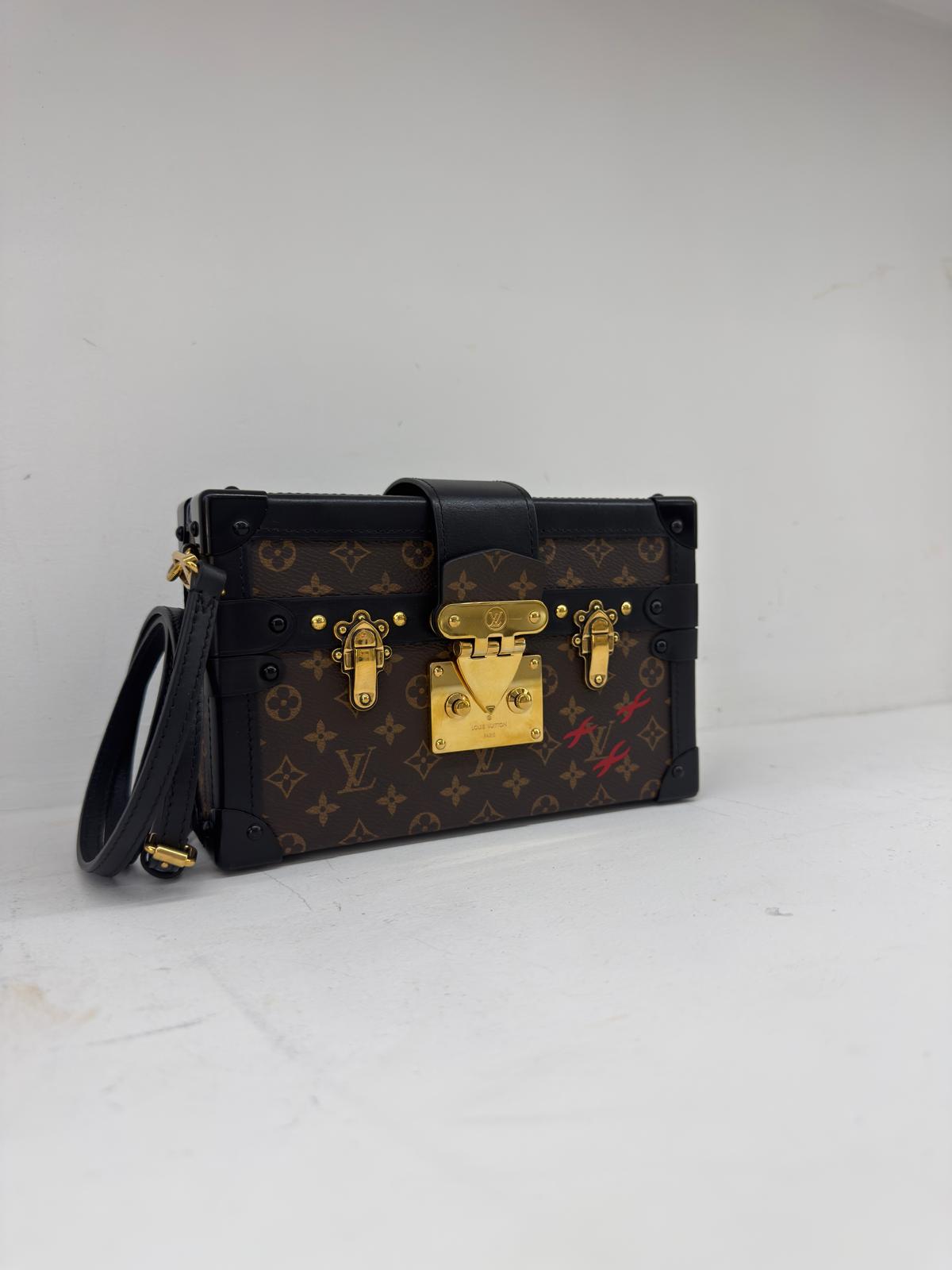 LOUIS VUITTON TRUNK PETITE MALLE