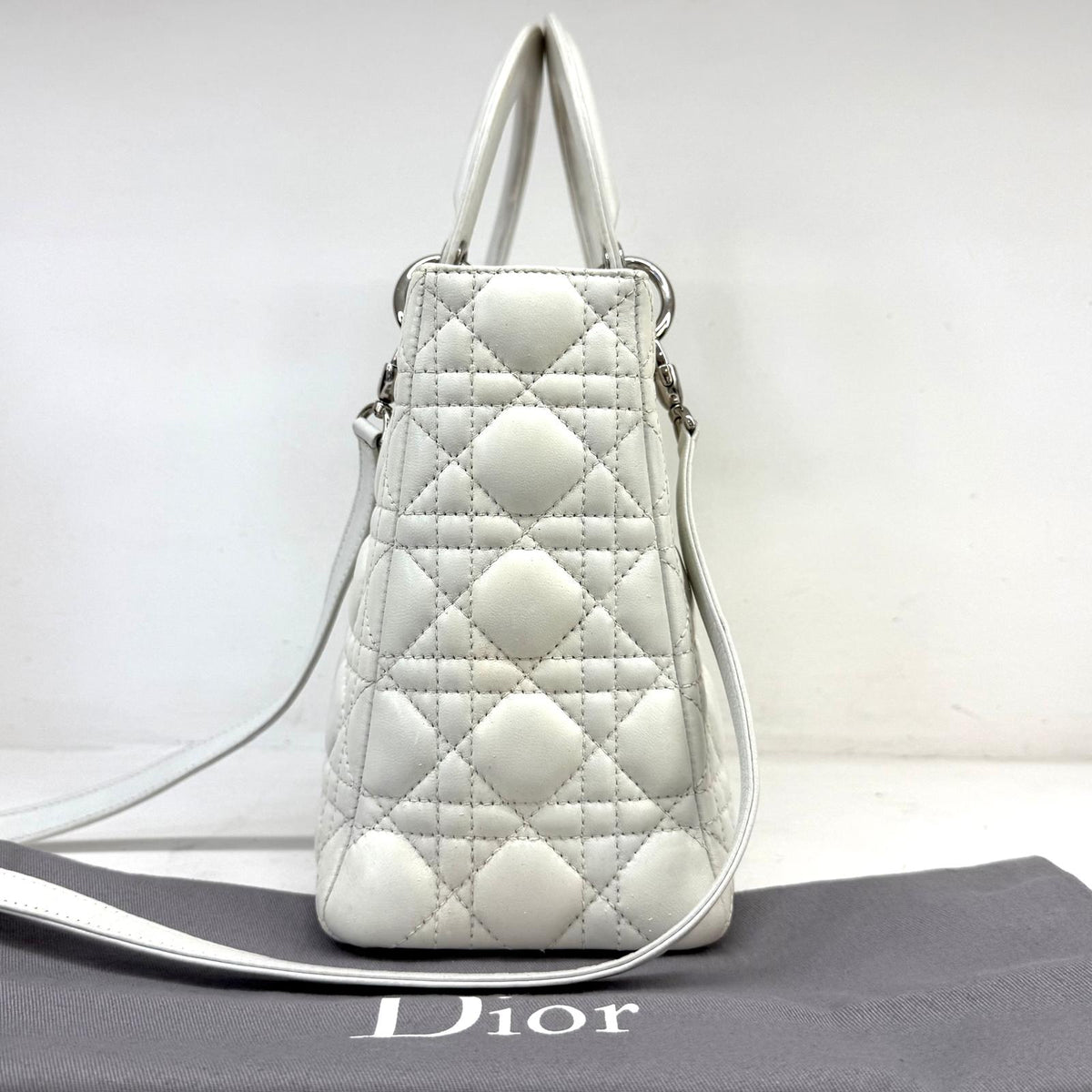 Lady Dior media bianca