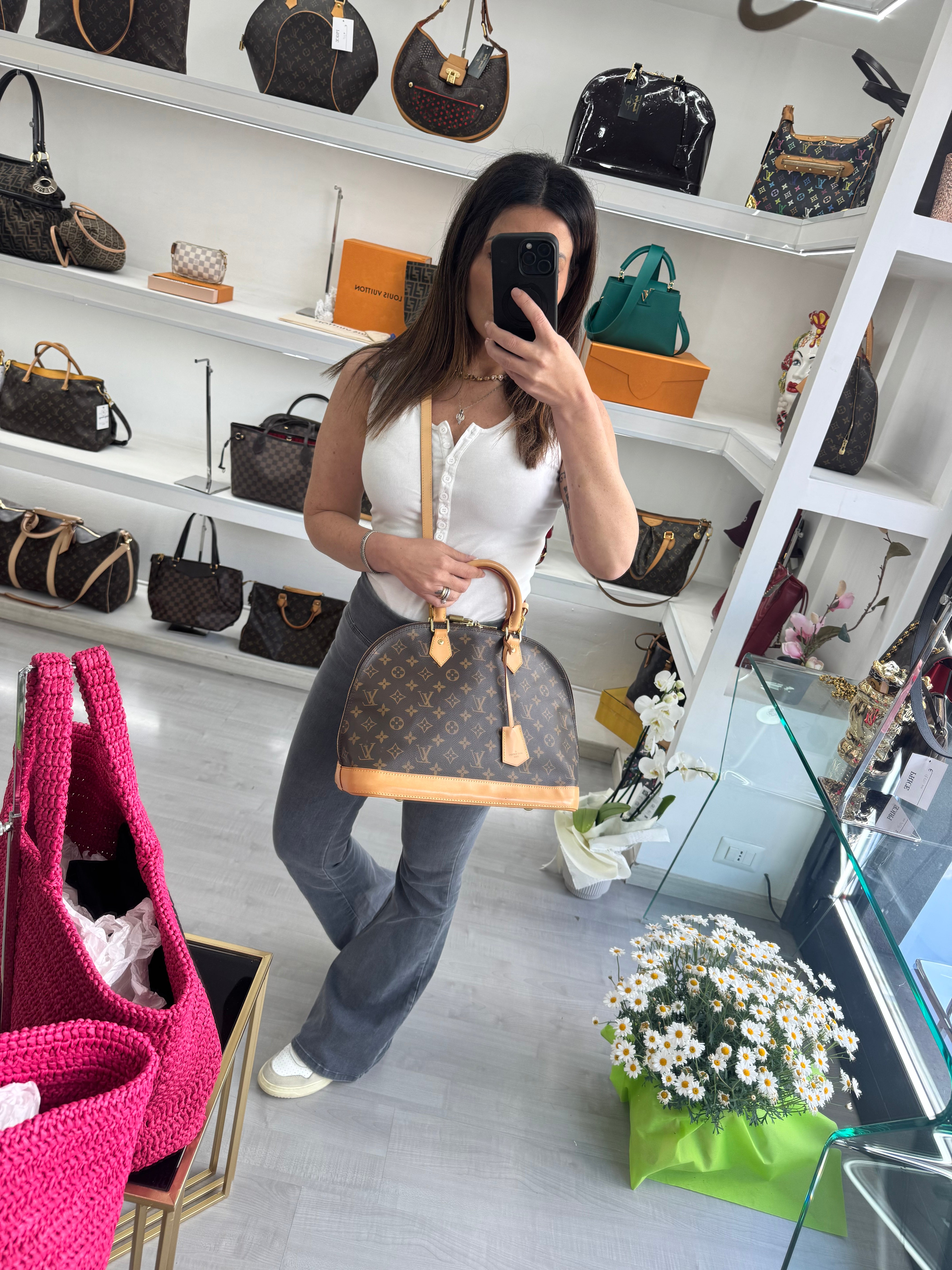 LOUIS VUITTON ALMA GM