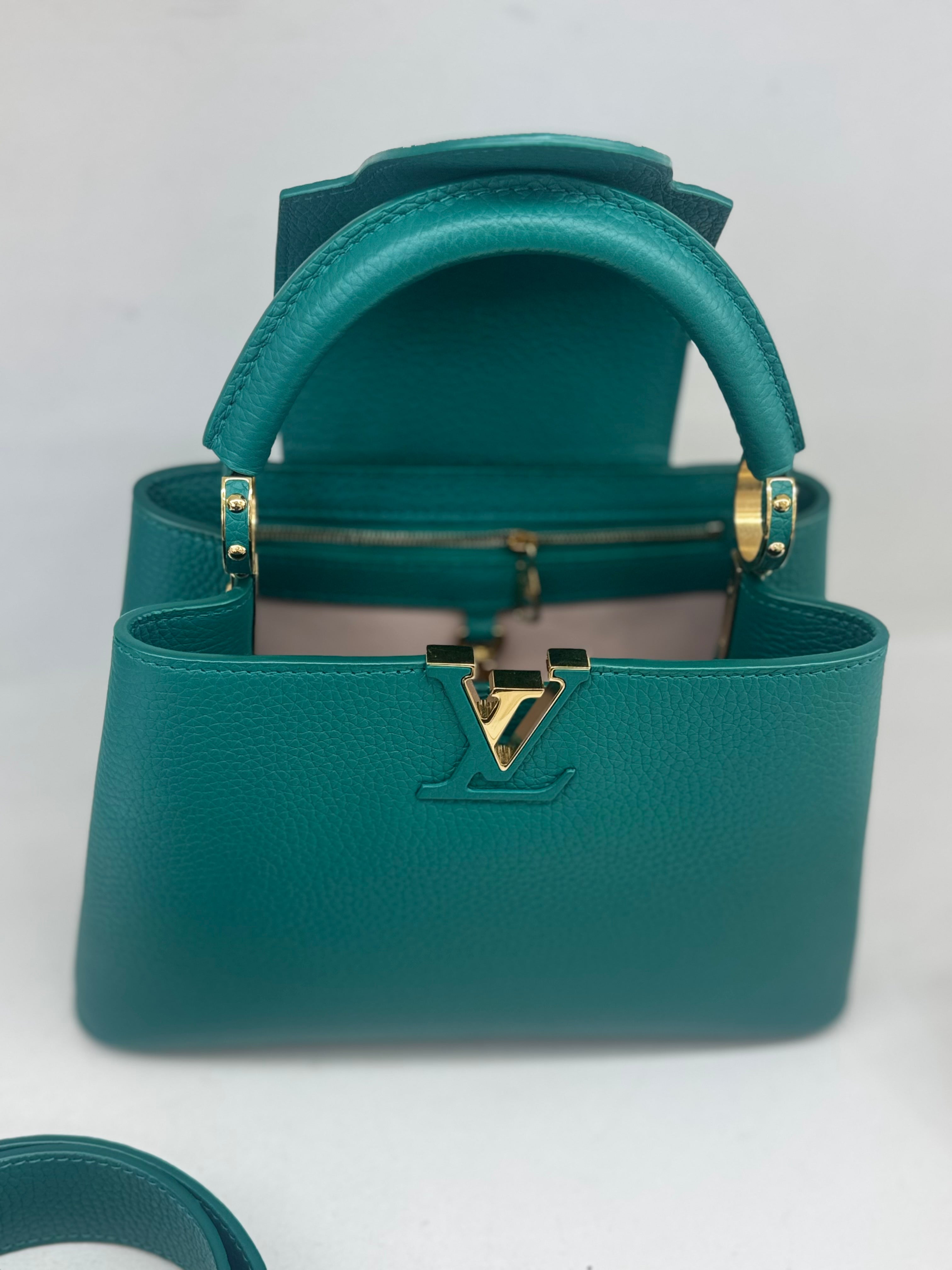 LOUIS VUITTON CAPUCINES BB