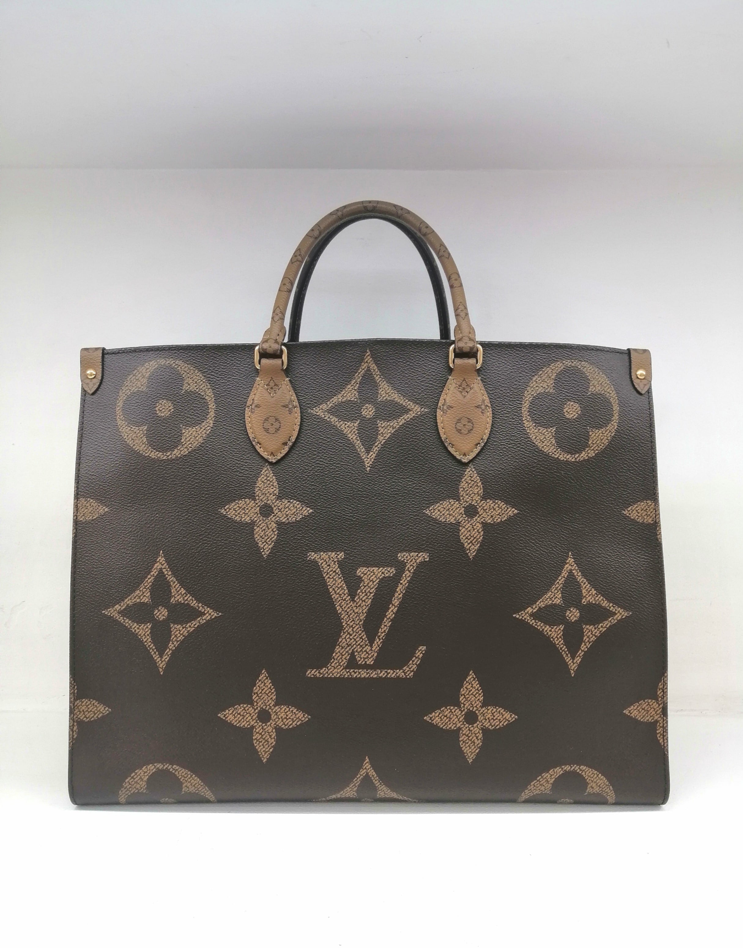 LOUIS VUITTON ONTHEGO GM REVERSE