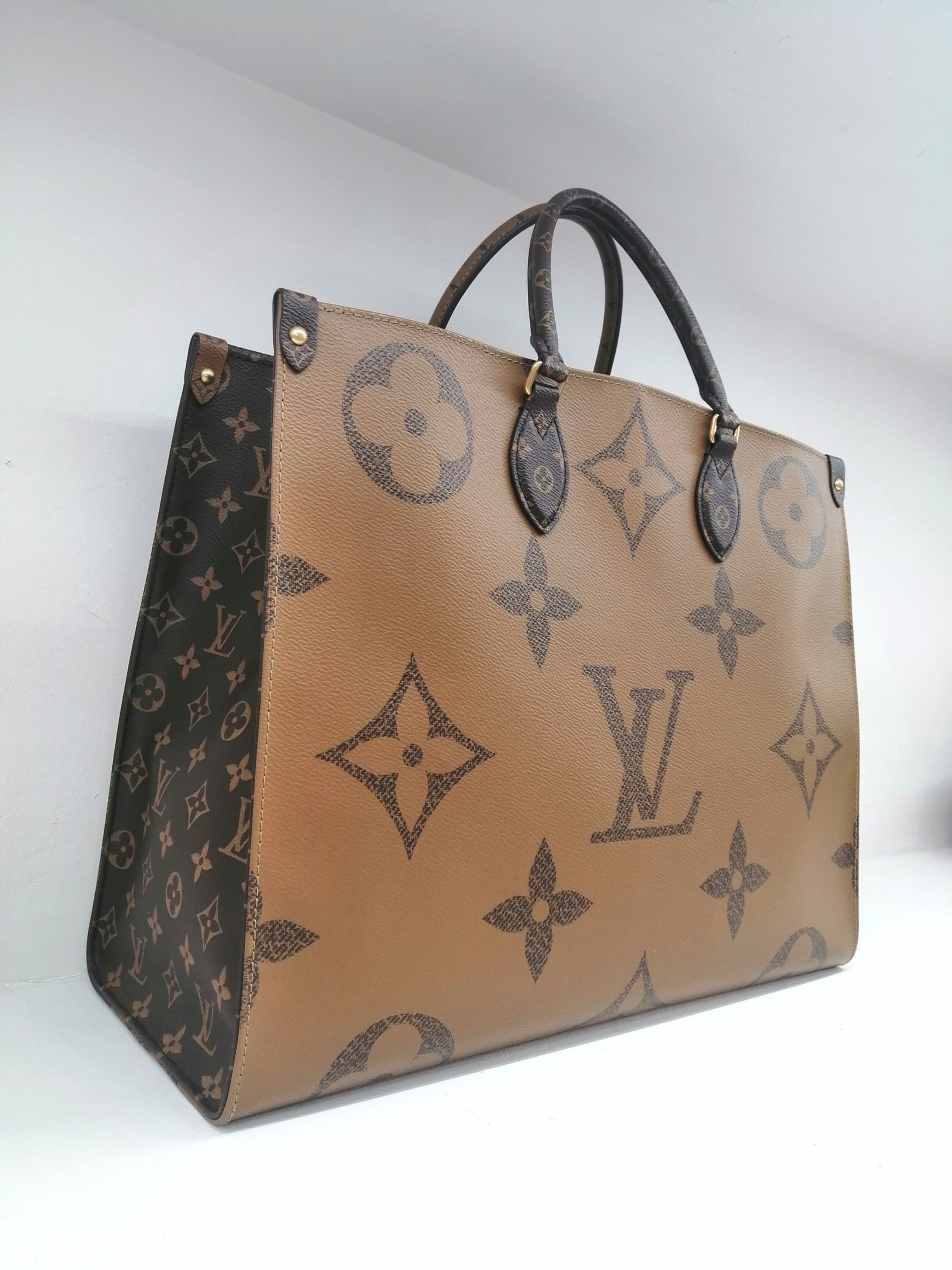 LOUIS VUITTON ONTHEGO GM REVERSE