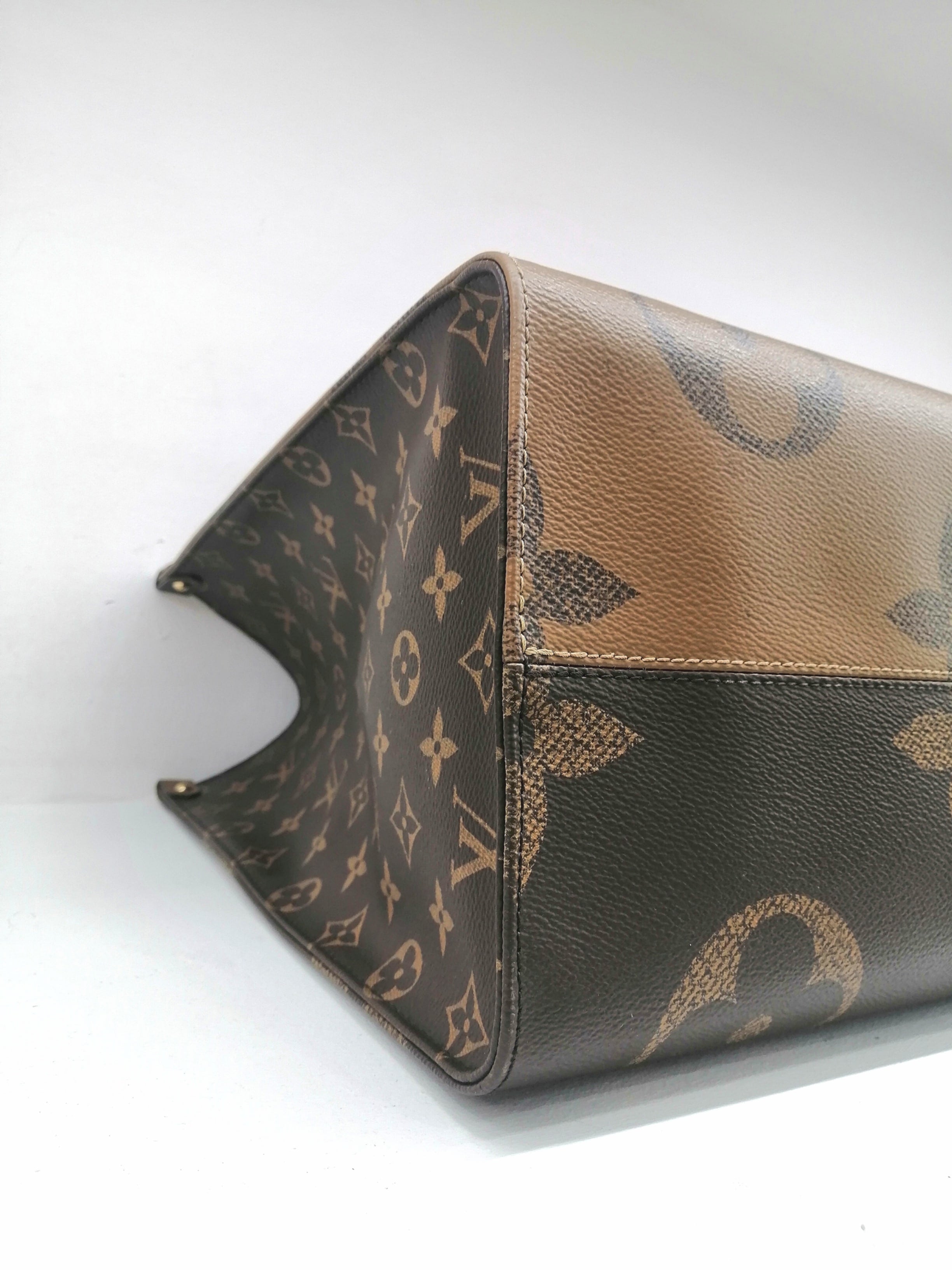 LOUIS VUITTON ONTHEGO GM REVERSE