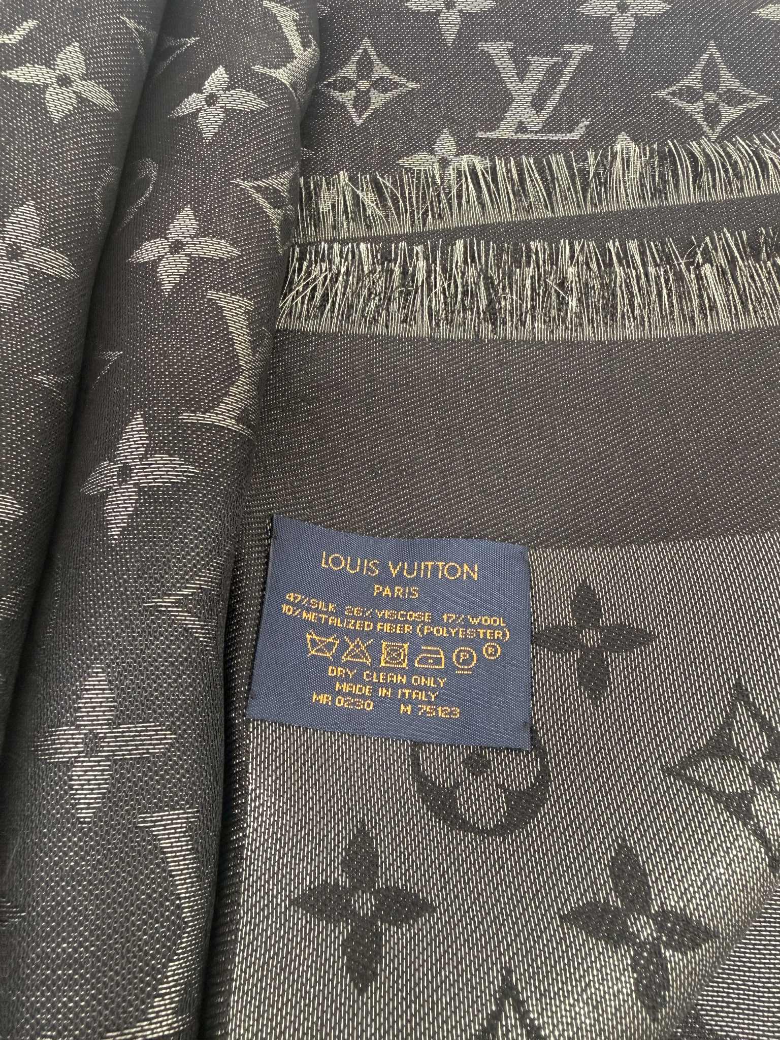Stola Louis Vuitton