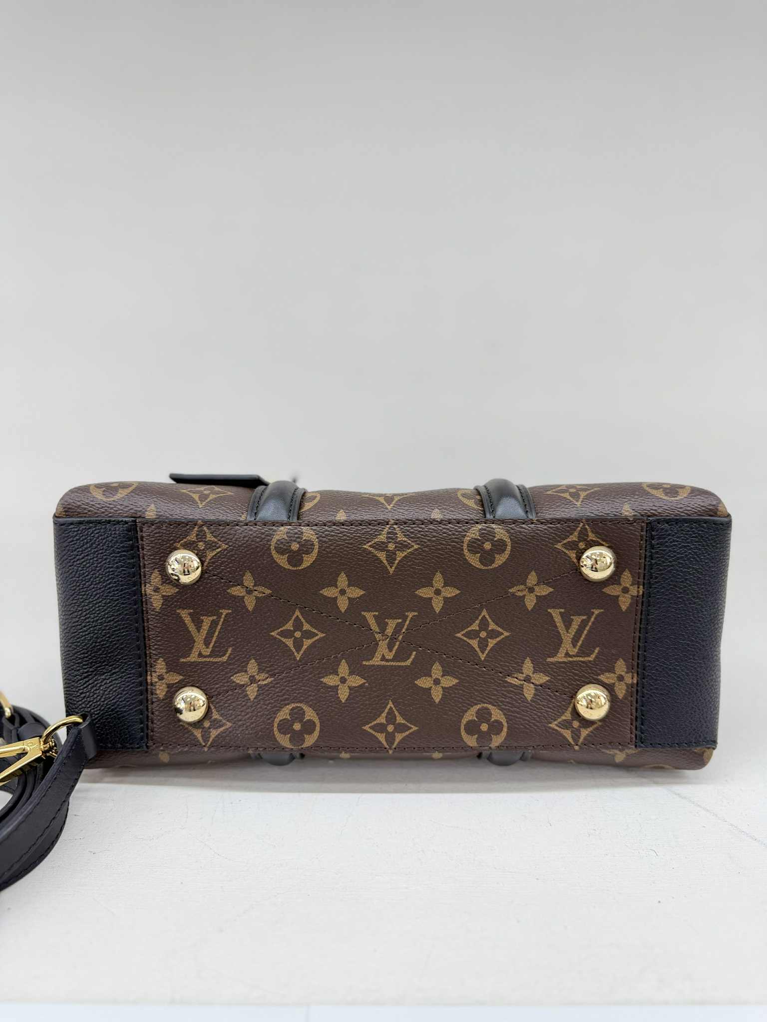 LOUIS VUITTON SOUFFLOT BB