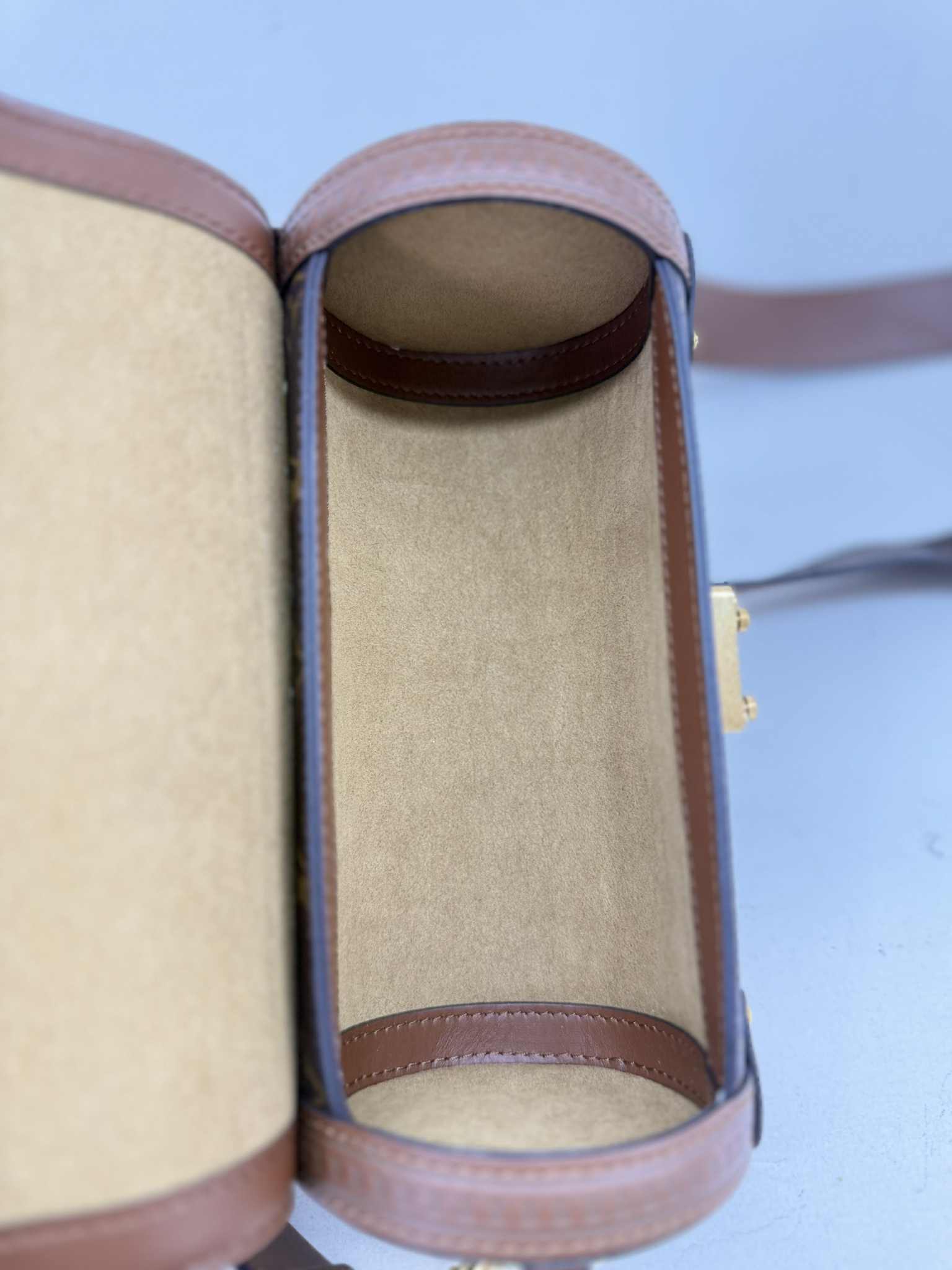 LOUIS VUITTON PAPILLON TRUNK