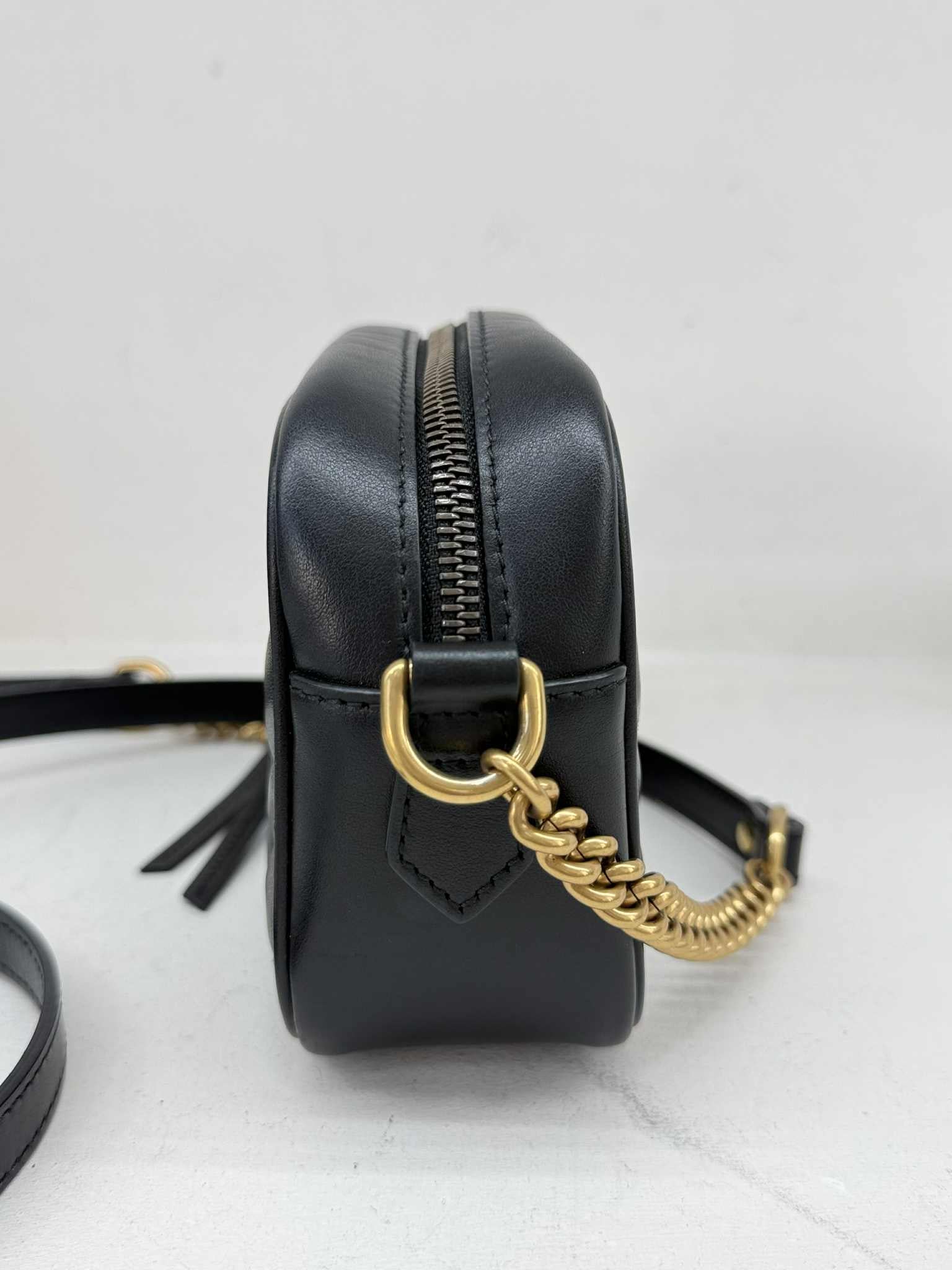 GUCCI GG MARMONT CAMERA BAG MINI