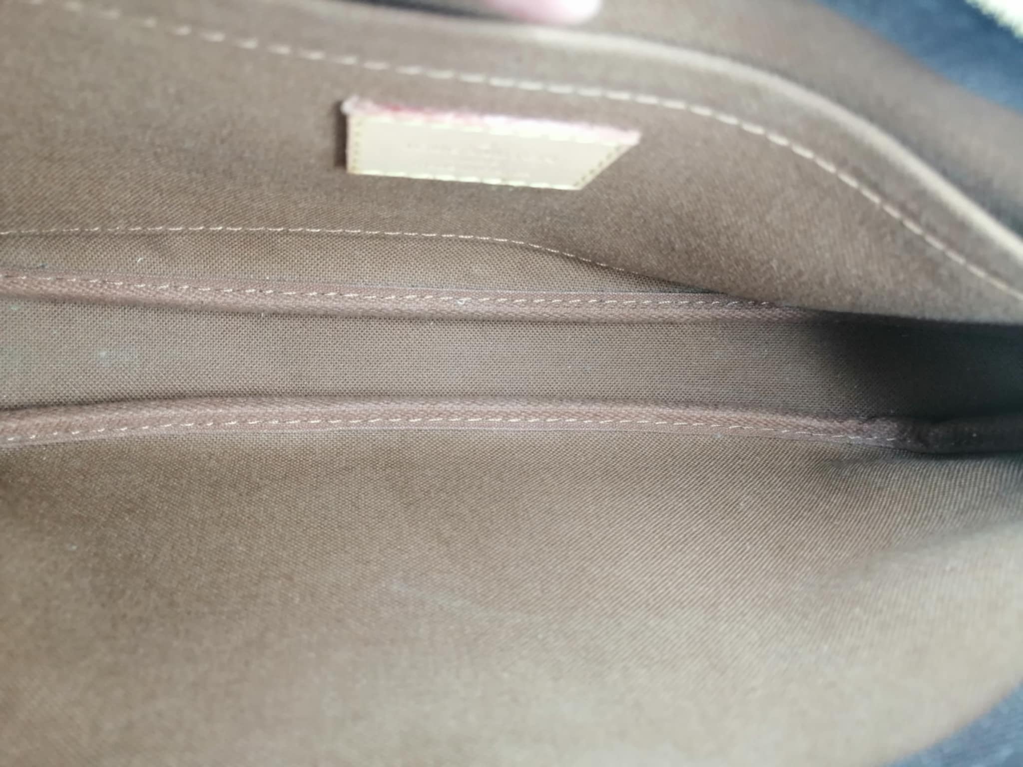 LOUIS VUITTON MULTI POCHETTE ACCESSOIRES T. ROSA